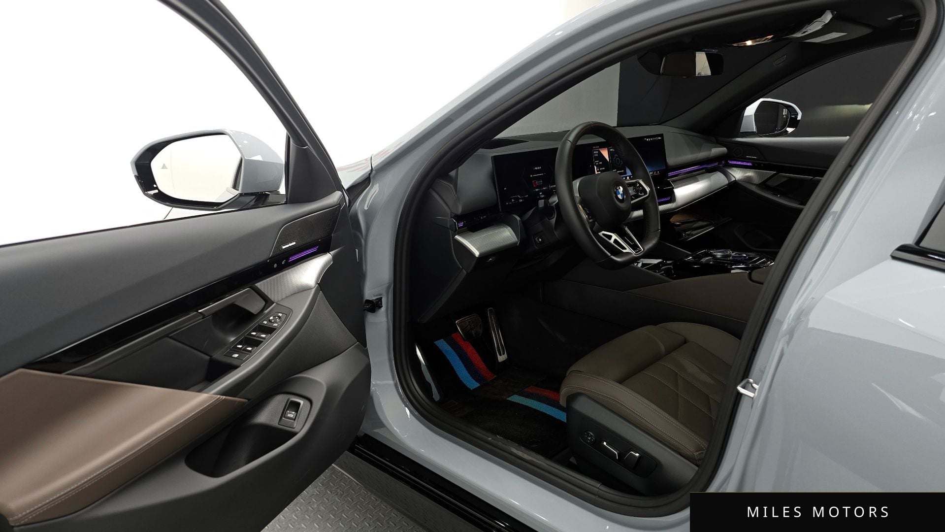 BMW 5 Series (G60) 2024 — миниатюра 17
