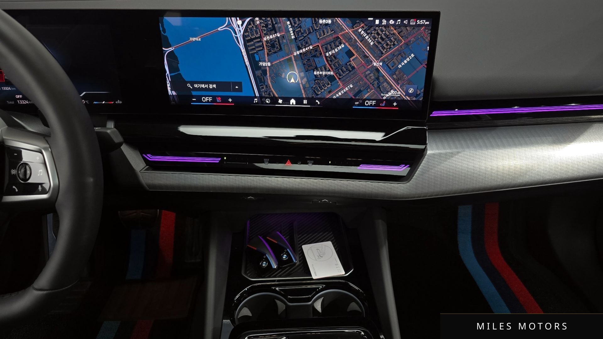 BMW 5 Series (G60) 2024 — миниатюра 20