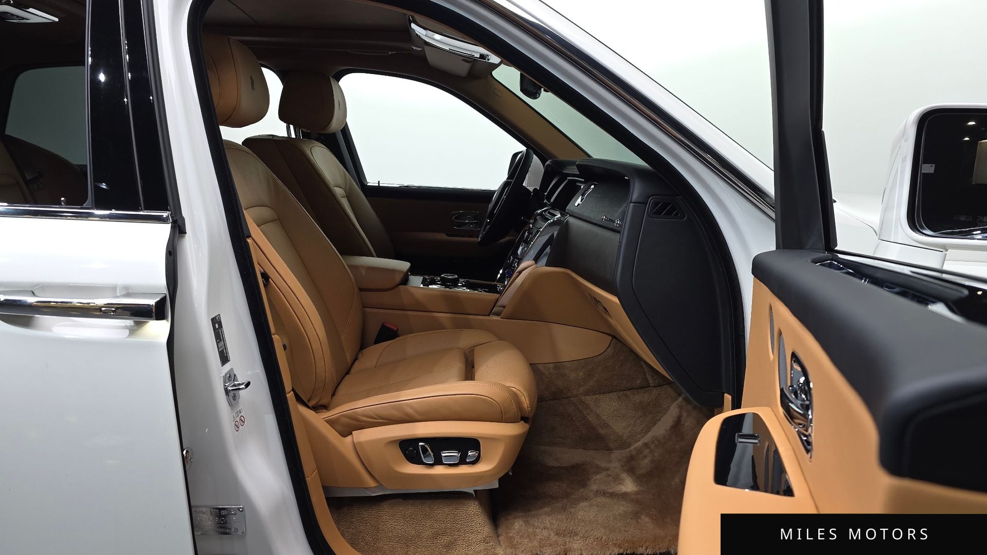 Rolls-Royce 컬리넌 2023 — миниатюра 11