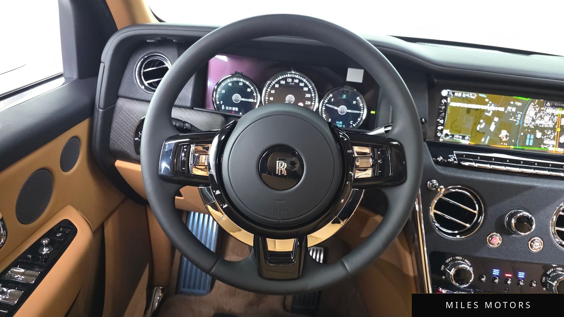 Rolls-Royce 컬리넌 2023 — миниатюра 13