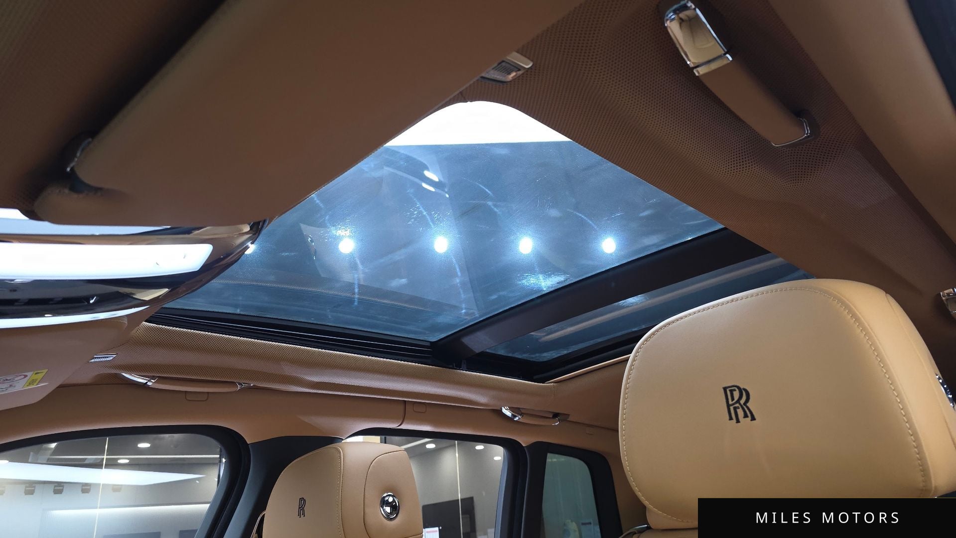 Rolls-Royce 컬리넌 2023 — миниатюра 19