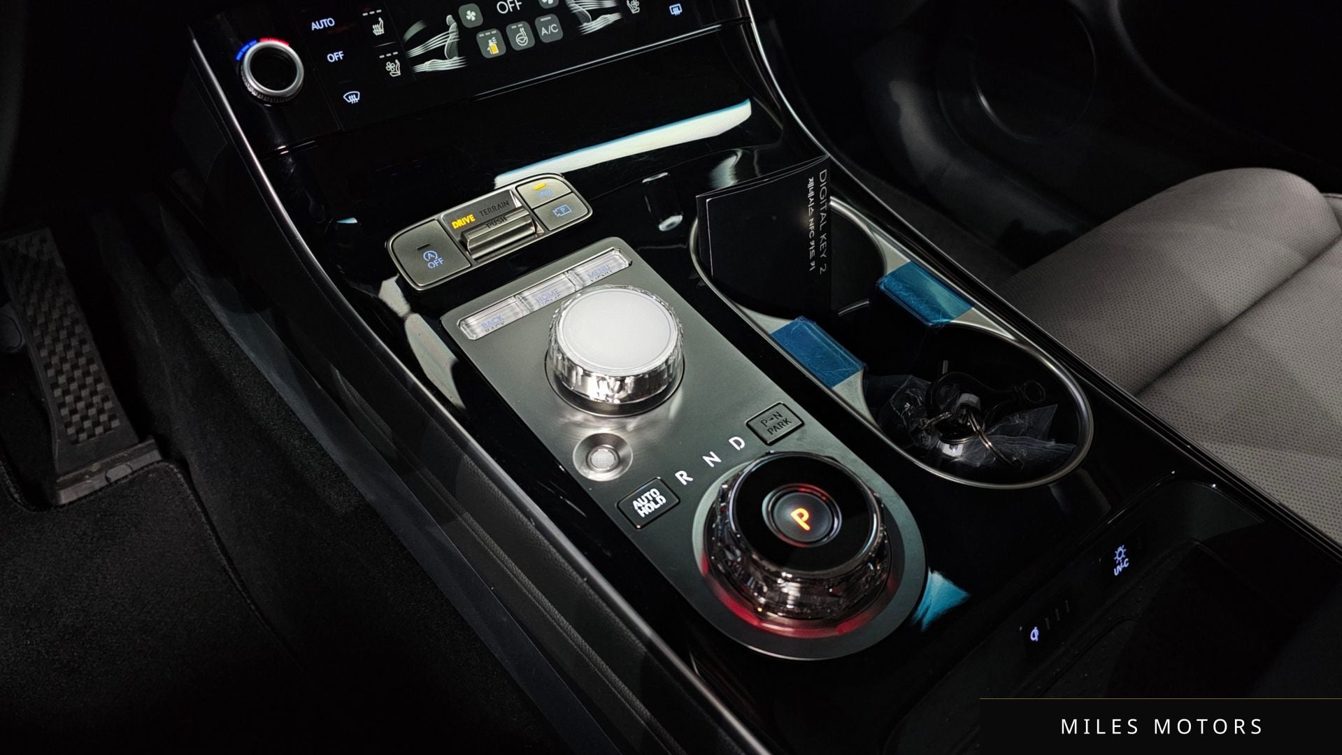 Genesis GV70 2025 — миниатюра 9