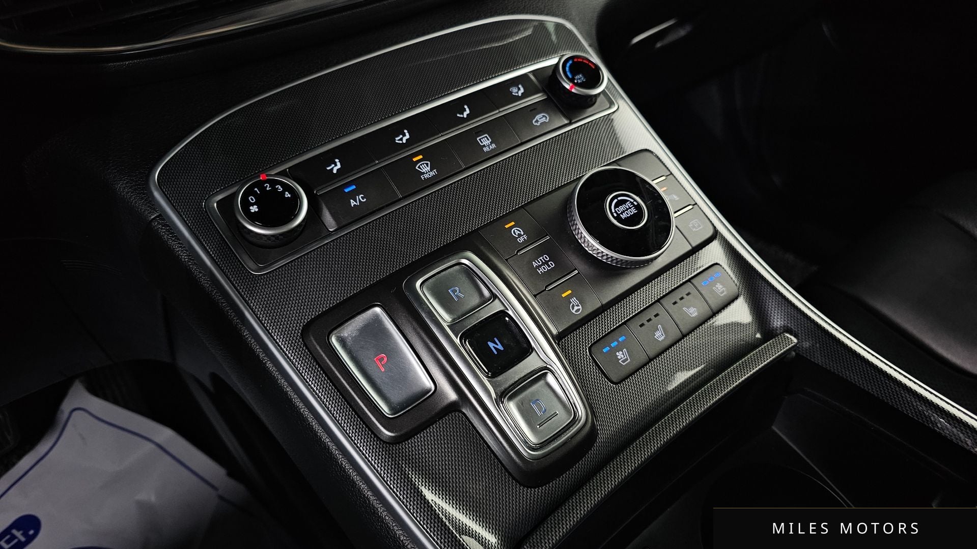 Hyundai Santafe 2021 — миниатюра 9