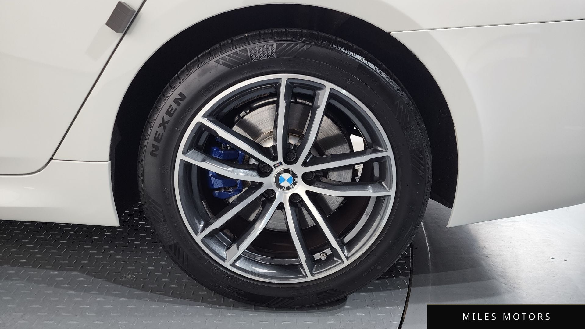 BMW 5시리즈 (G30) 2021 — миниатюра 5