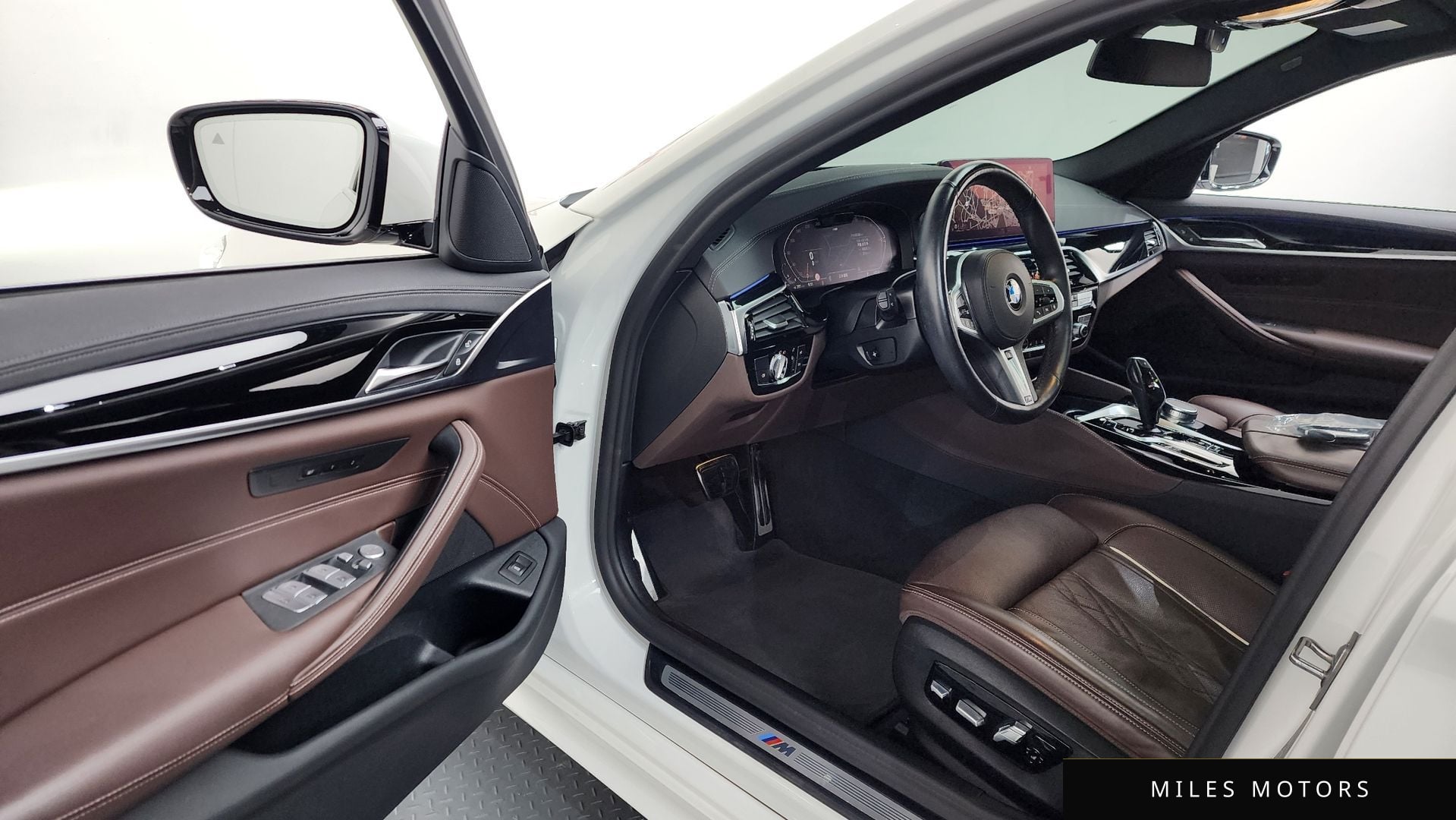 BMW 5시리즈 (G30) 2021 — миниатюра 10