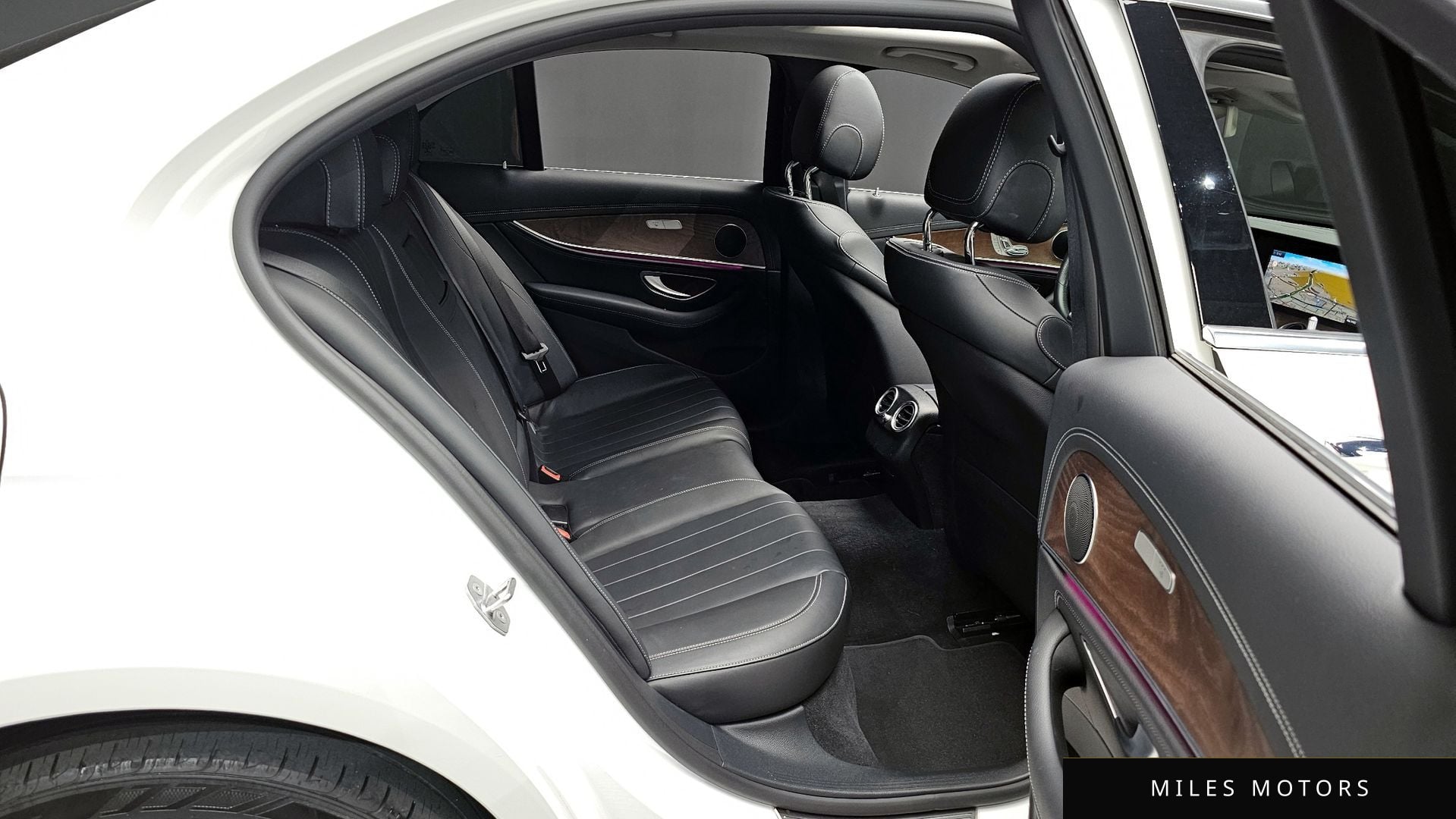Mercedes-Benz E-Class W213 2017 — миниатюра 12