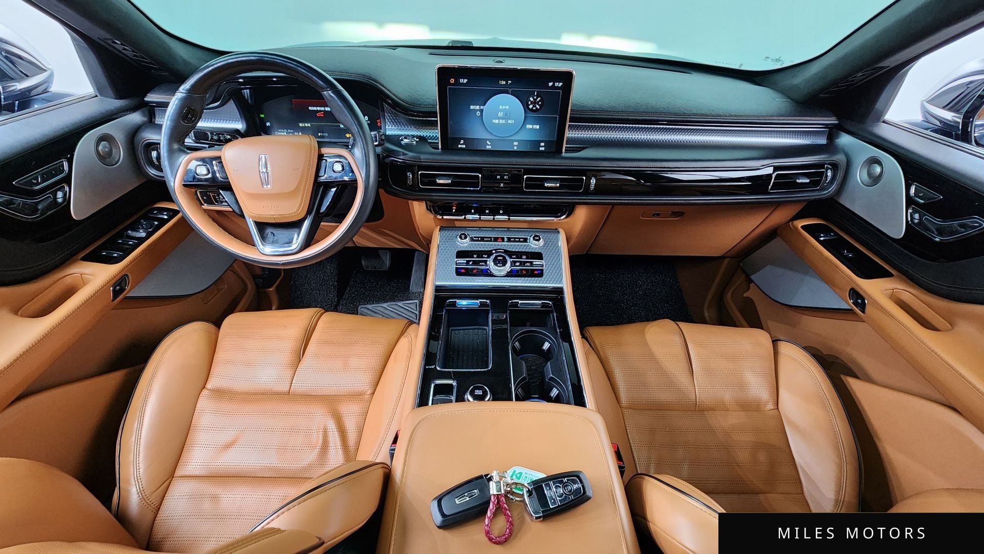 Lincoln Aviator 2022 — миниатюра 7