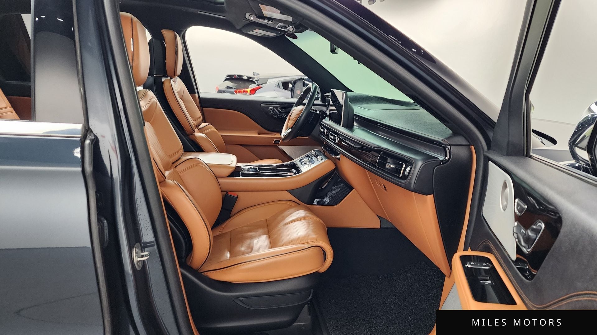 Lincoln Aviator 2022 — миниатюра 11