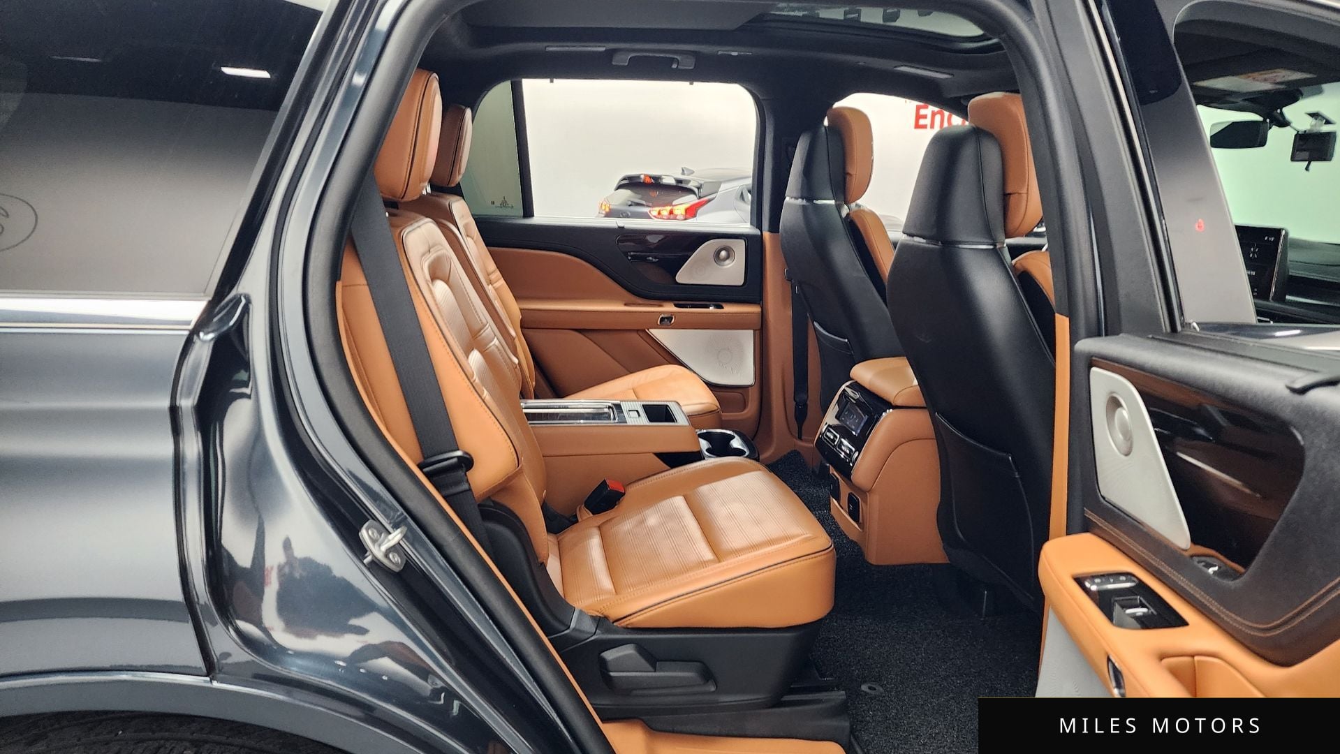 Lincoln Aviator 2022 — миниатюра 12