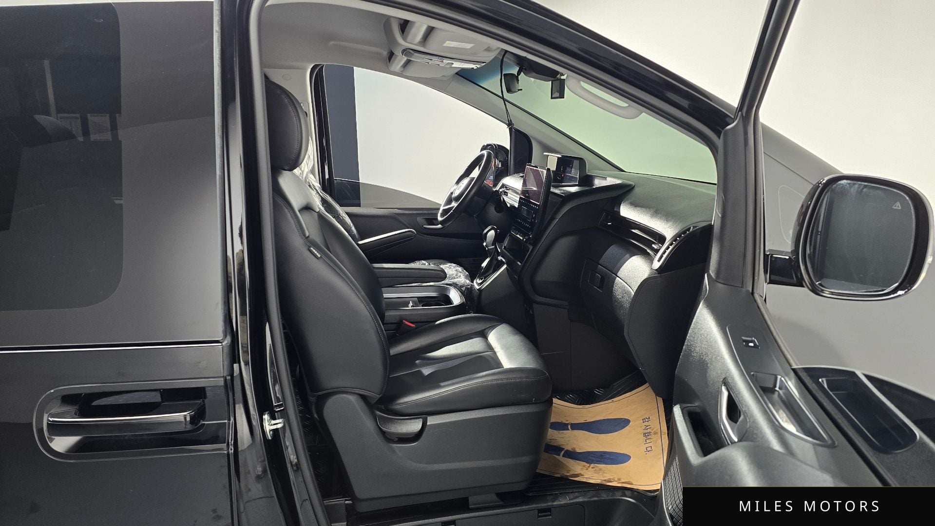 Hyundai Staria 2023 — миниатюра 11