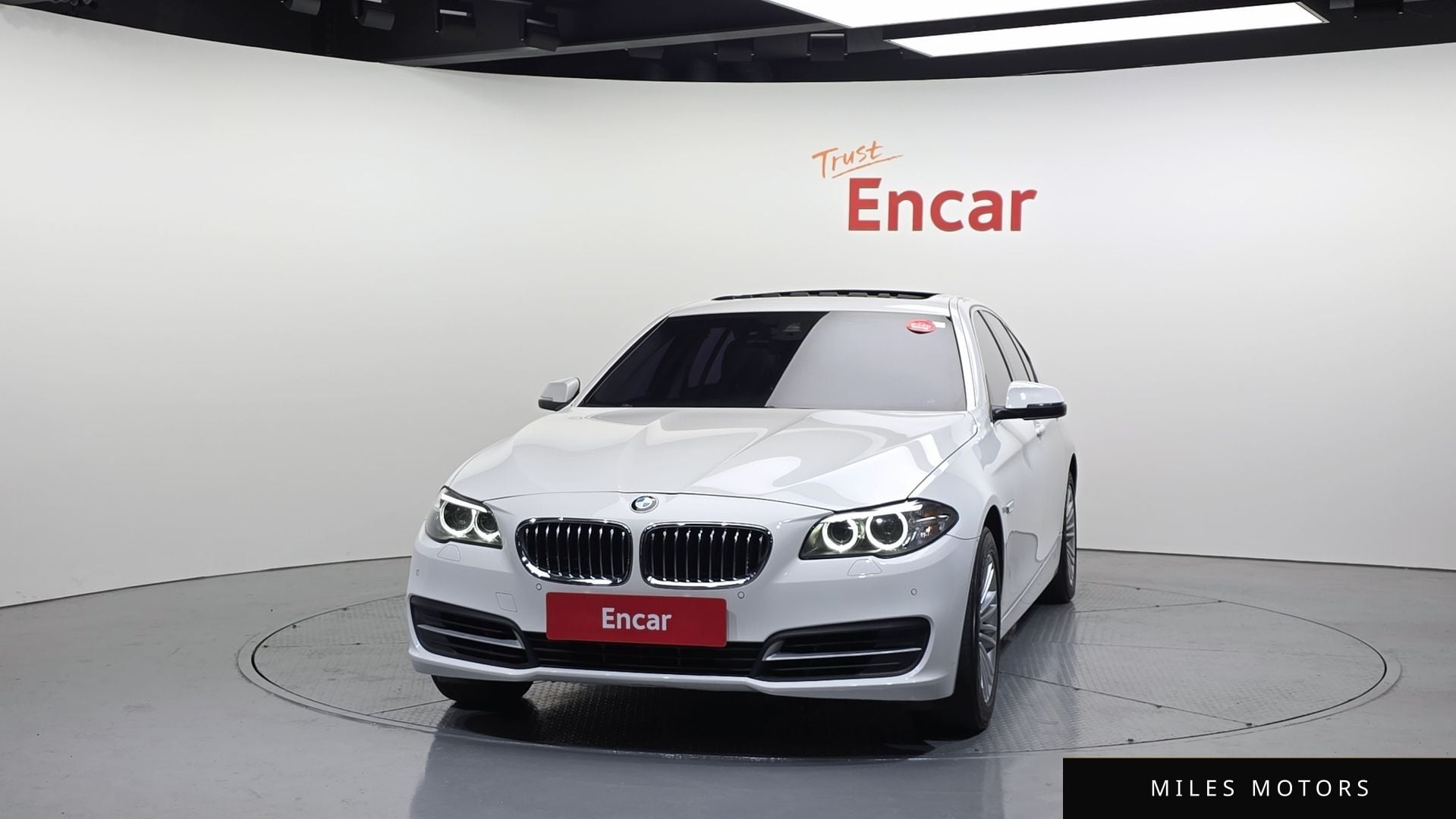 BMW 5 Series (F10) 2014 — миниатюра 3