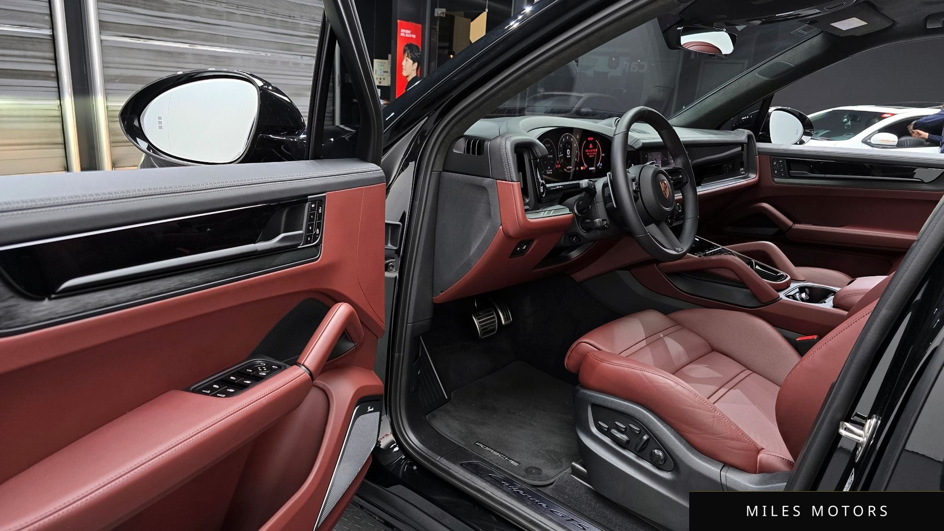 Porsche Cayenne 2025 — миниатюра 11