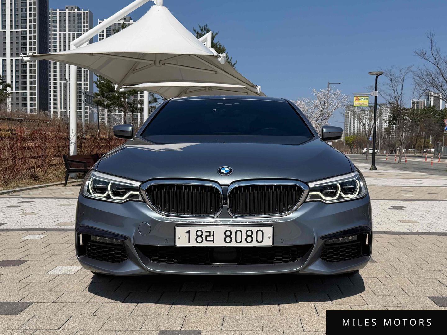 BMW 5 Series (G30) 2019 — миниатюра 3