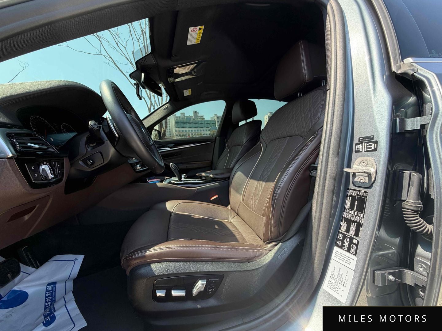BMW 5 Series (G30) 2019 — миниатюра 10