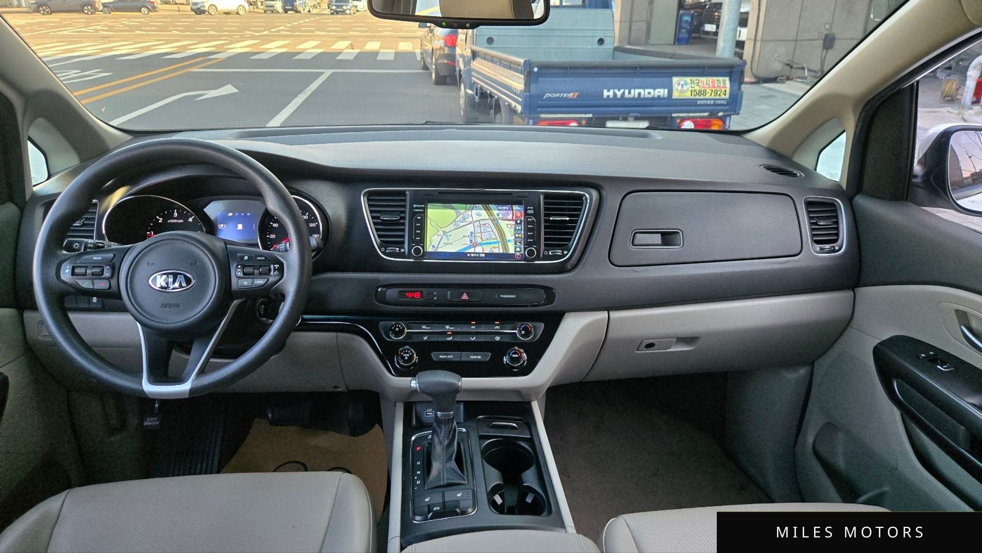 Kia Canival 2018 — миниатюра 9