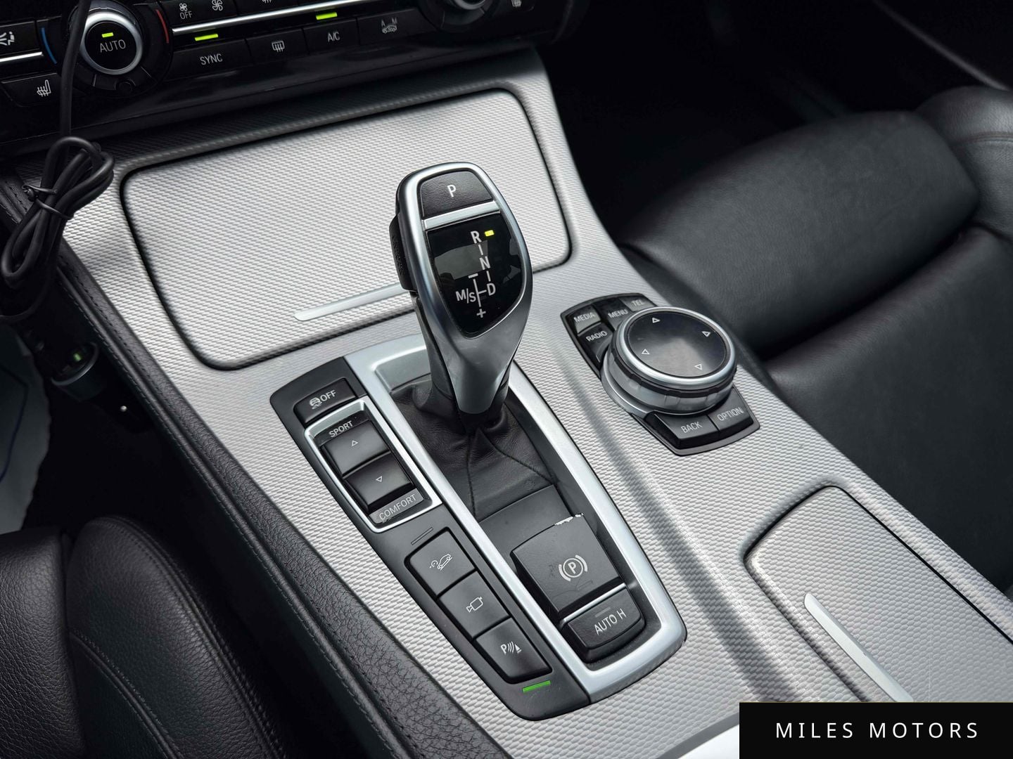 BMW 5 Series (F10) 2015 — миниатюра 9
