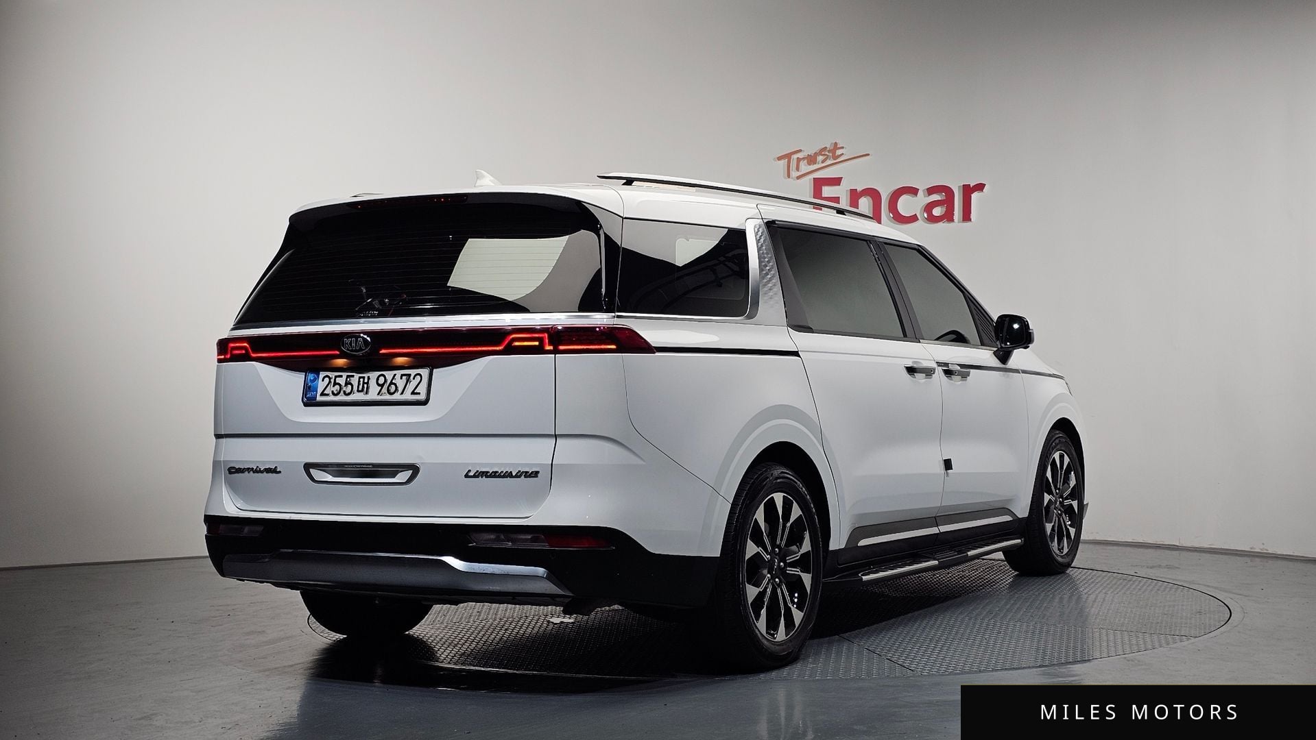 Kia Carnival 2021 — миниатюра 2