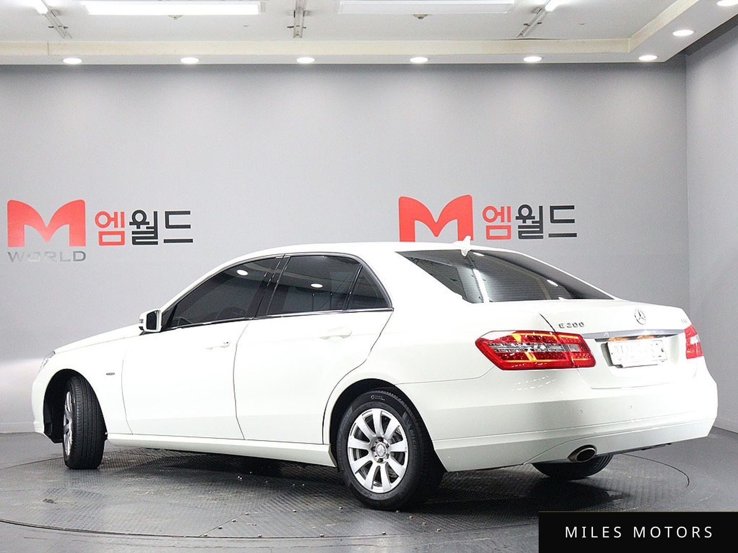 Mercedes-Benz E-Class W212 2011 — миниатюра 5