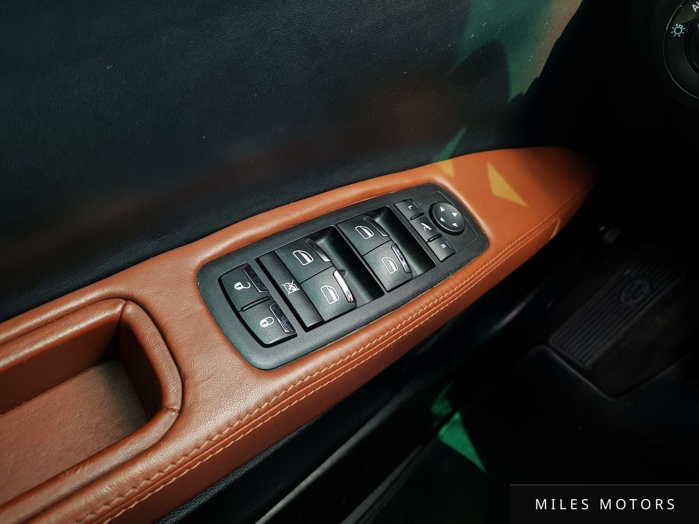 Maserati 기블리 2014 — миниатюра 16