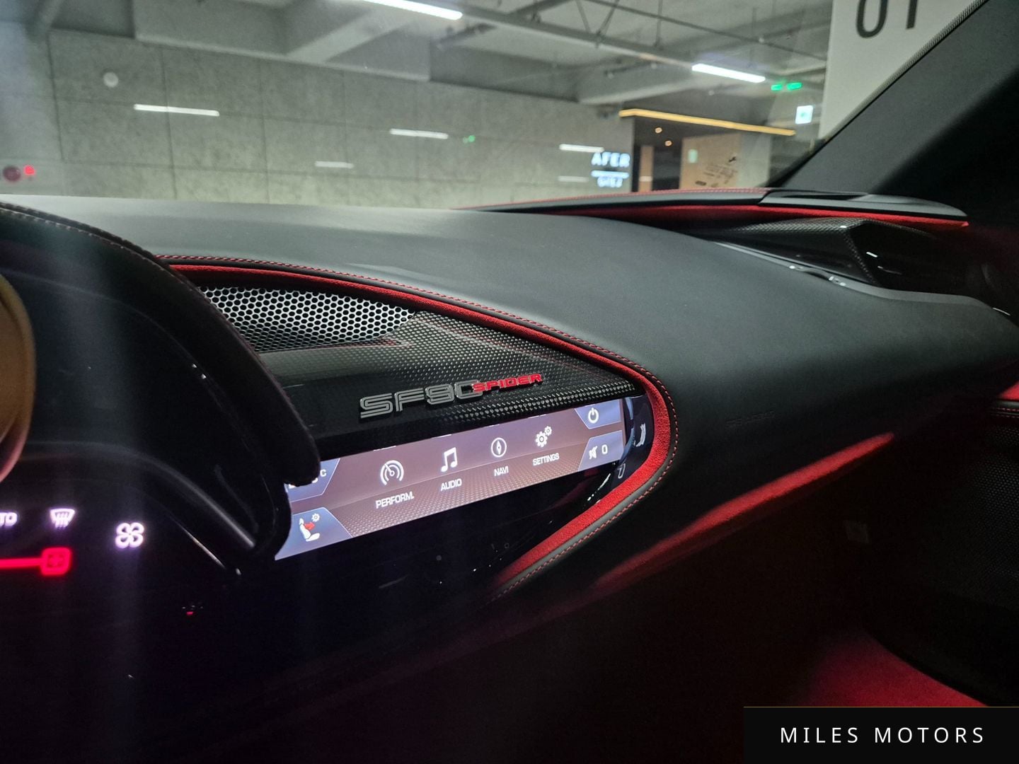 Ferrari SF90 스파이더 2023 — миниатюра 12
