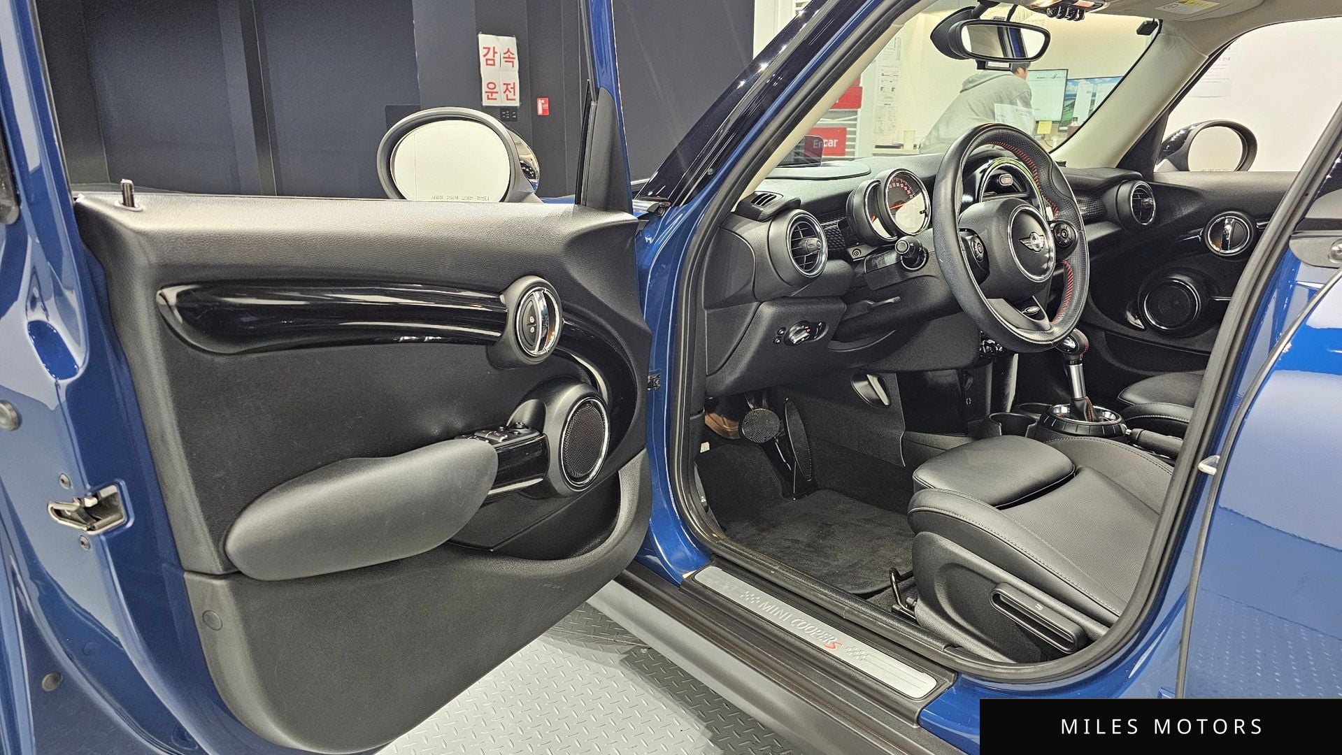 MINI Cooper S 2018 — миниатюра 11