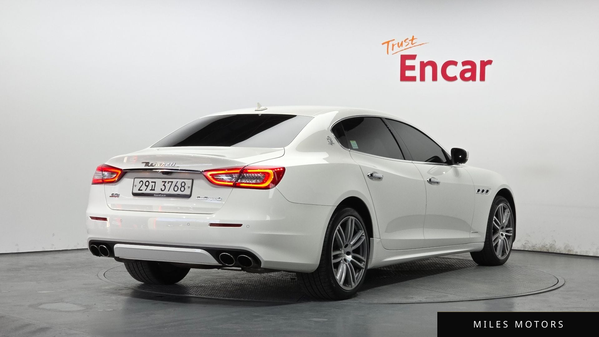 Maserati Quattroporte 2018 — миниатюра 2
