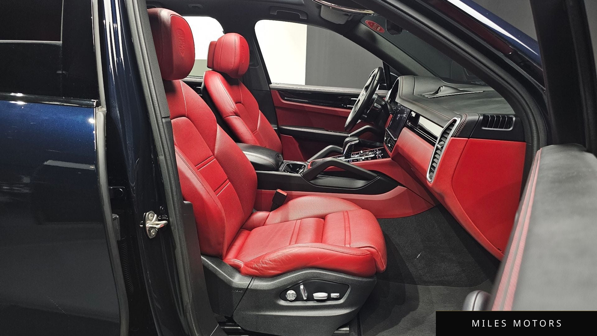 Porsche 카이엔 (PO536) 2020 — миниатюра 13