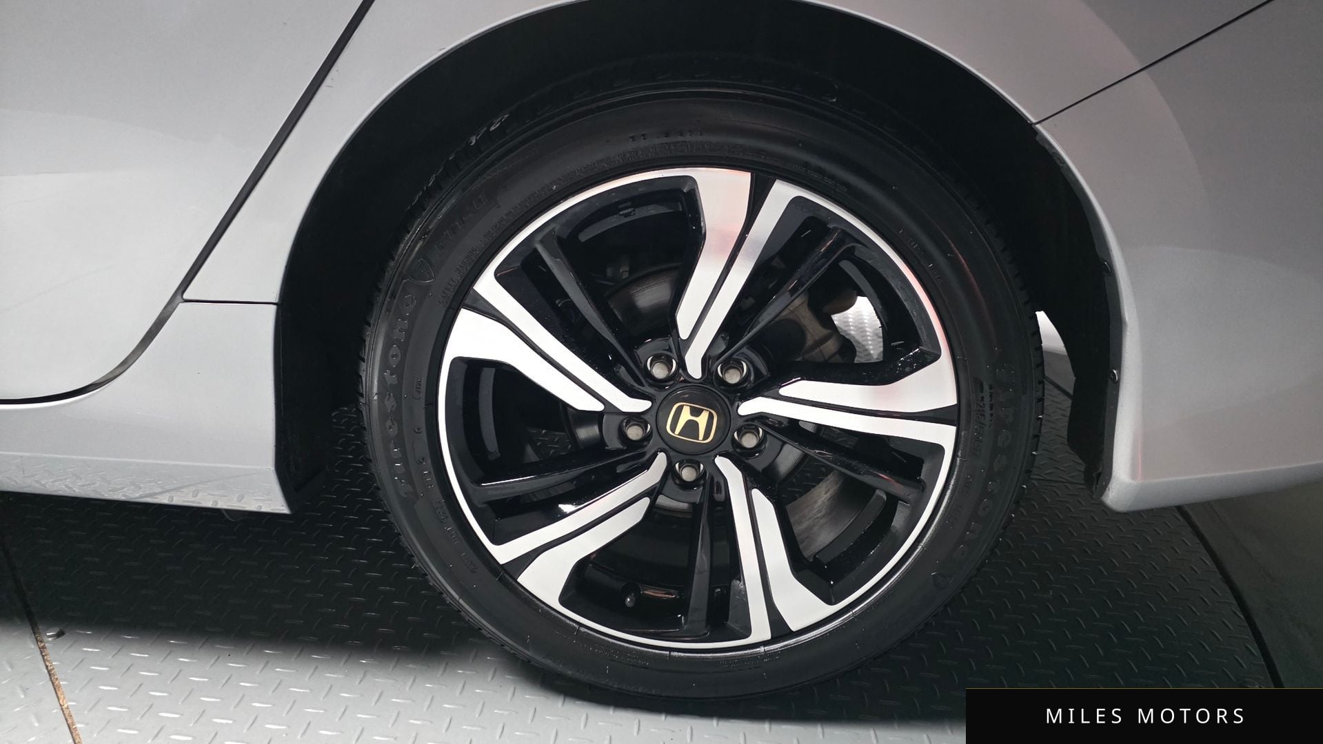 Honda 시빅 2017 — миниатюра 7