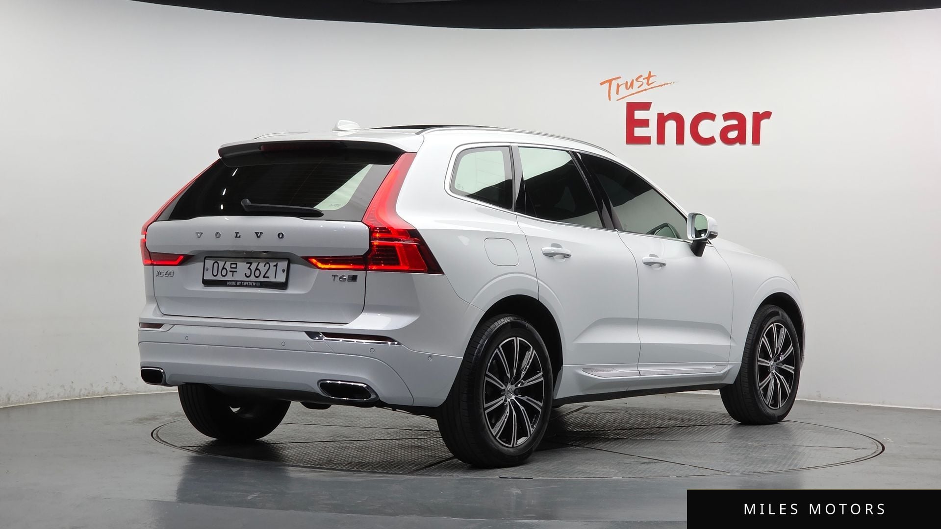 Volvo XC60 2019 — миниатюра 2
