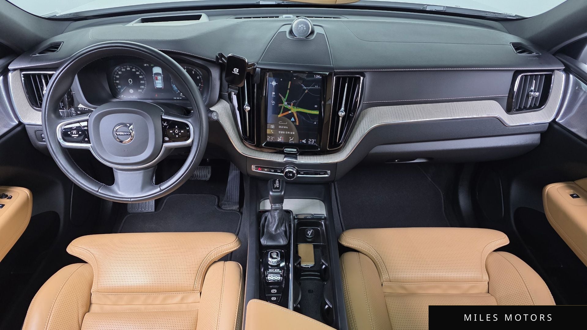 Volvo XC60 2019 — миниатюра 7