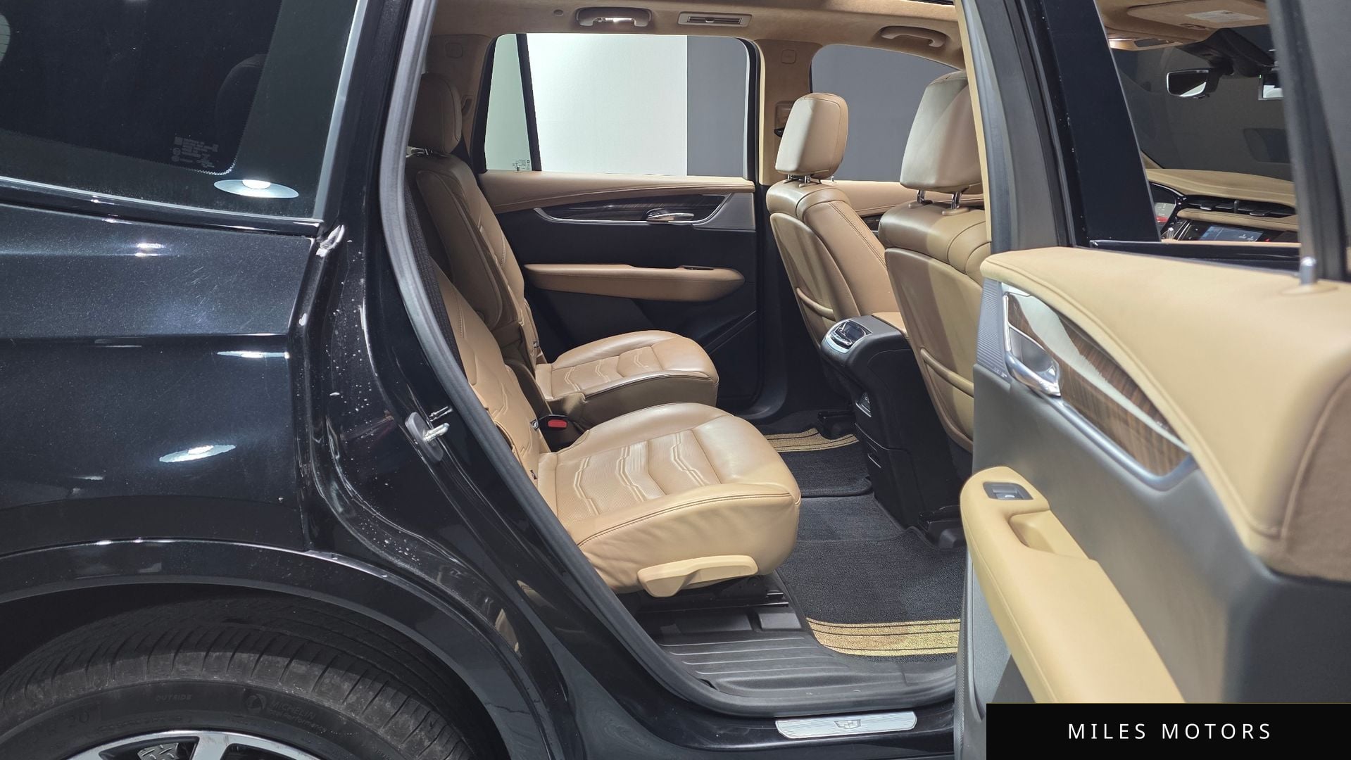 Cadillac XT6 2023 — миниатюра 18