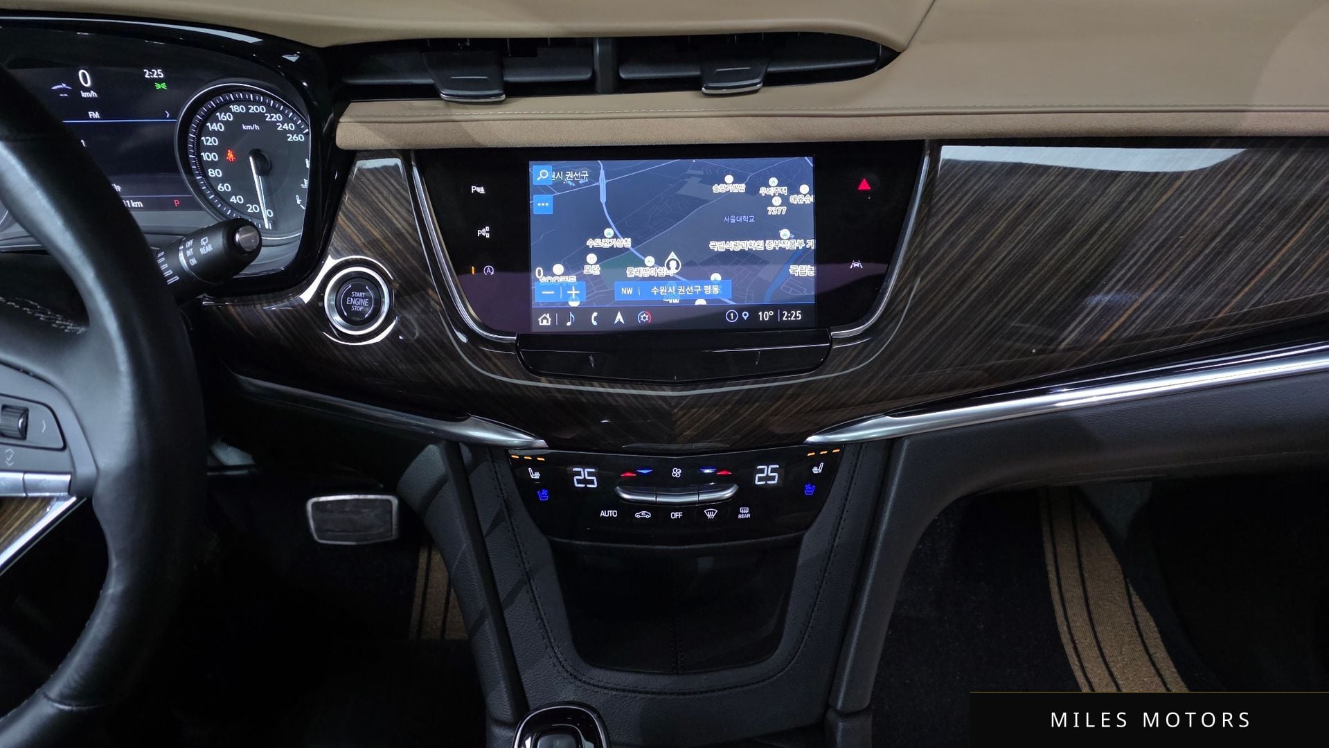 Cadillac XT6 2023 — миниатюра 22