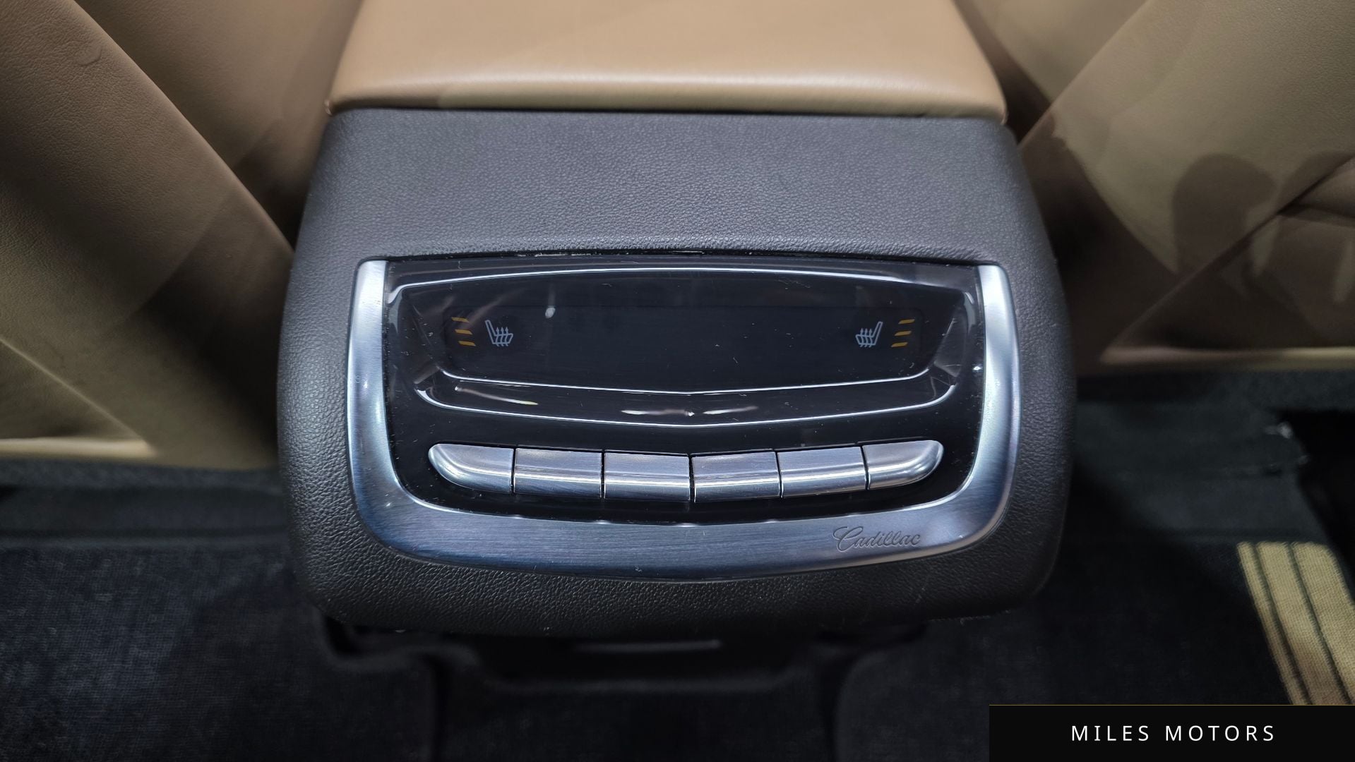 Cadillac XT6 2023 — миниатюра 25