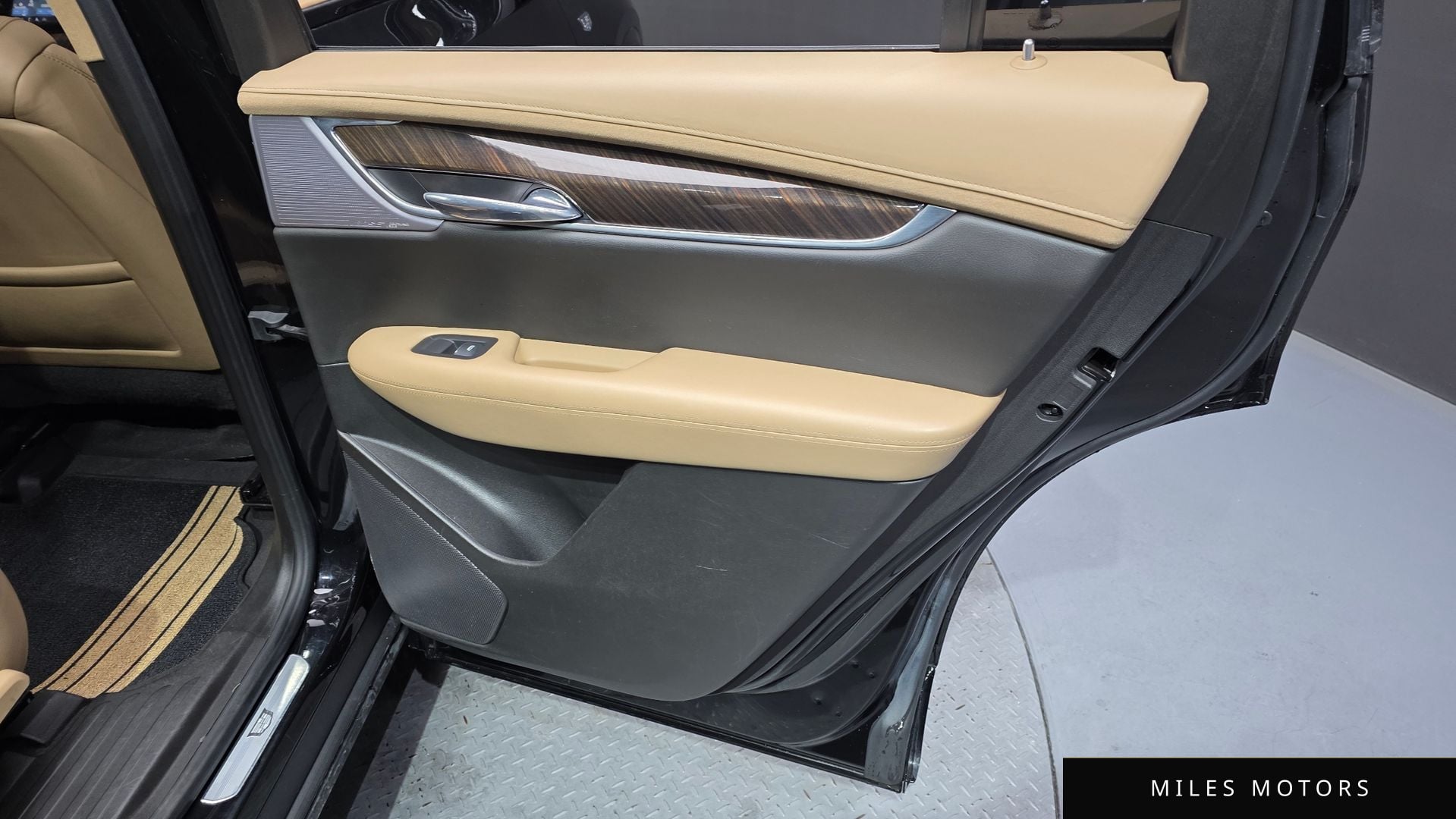 Cadillac XT6 2023 — миниатюра 15