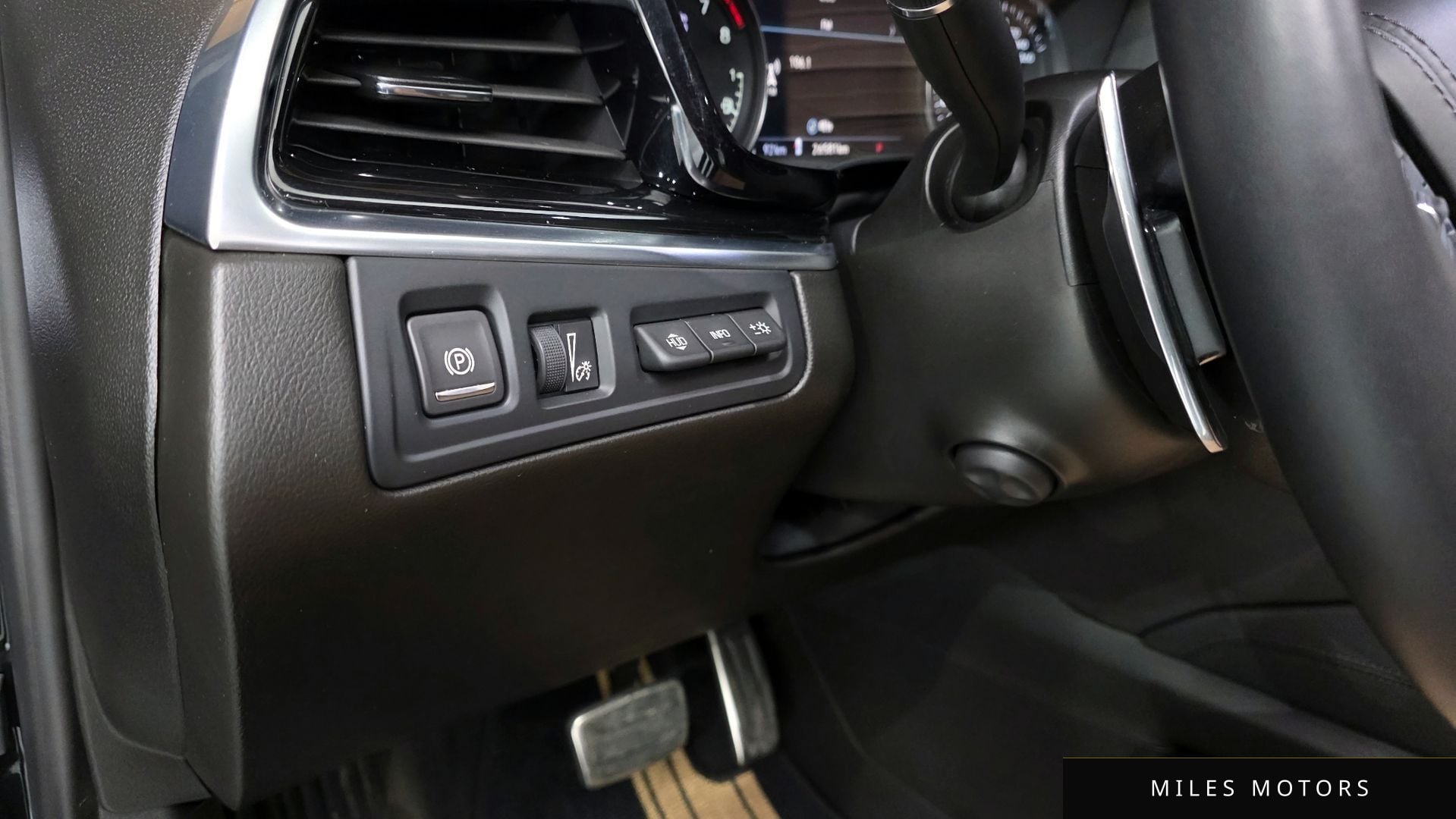 Cadillac XT6 2023 — миниатюра 28