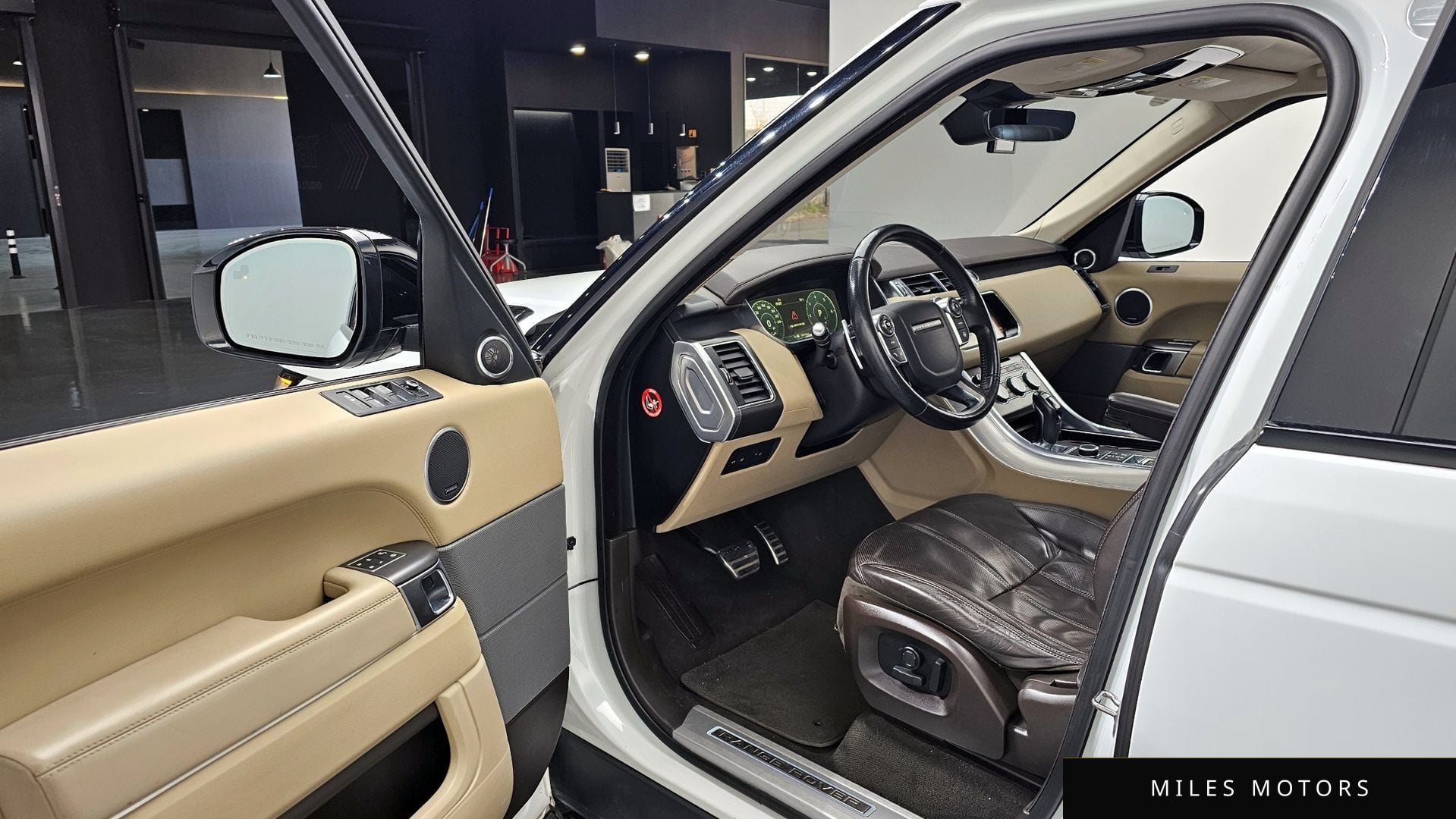 Land Rover Range Rover Sport 2017 — миниатюра 11