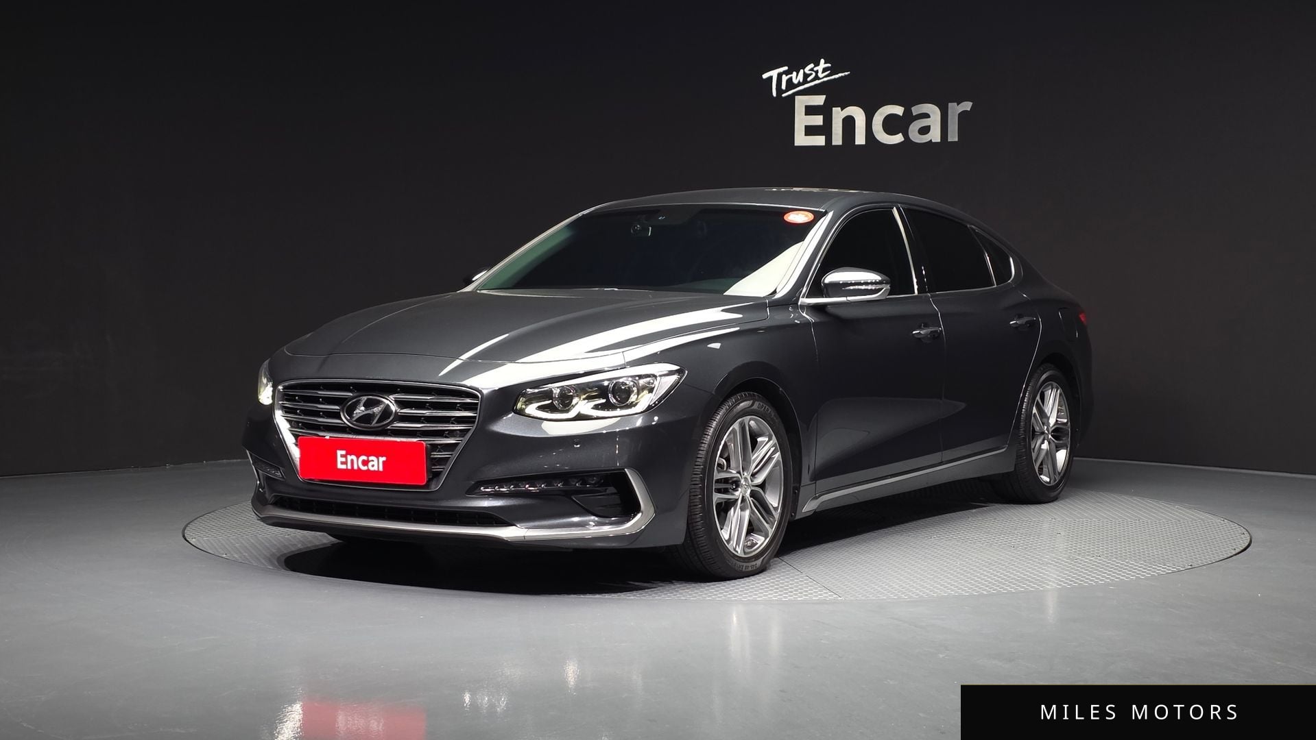Hyundai Grandeur 2018 — фото 1 из 12