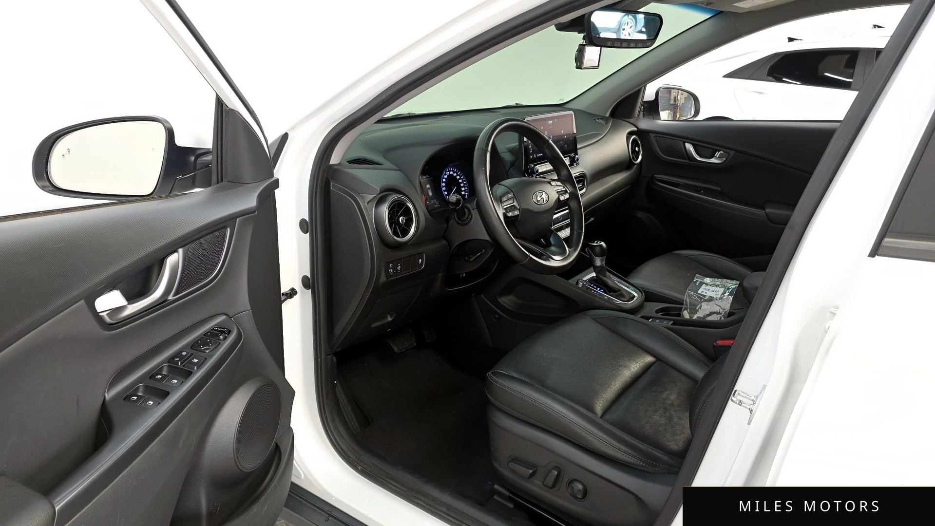 Hyundai 뉴 코나 2022 — миниатюра 10