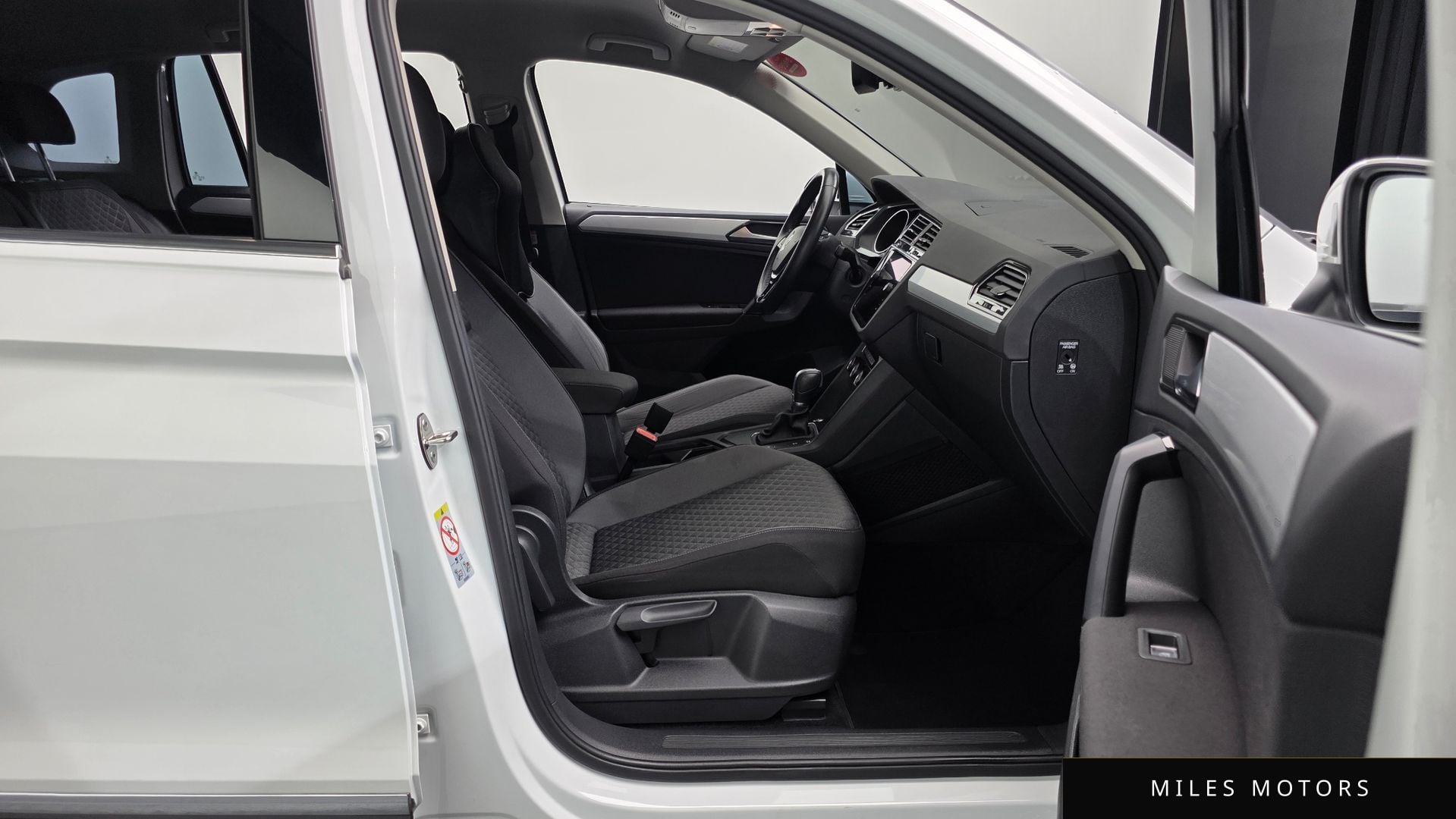 Volkswagen Tiguan 2018 — миниатюра 10