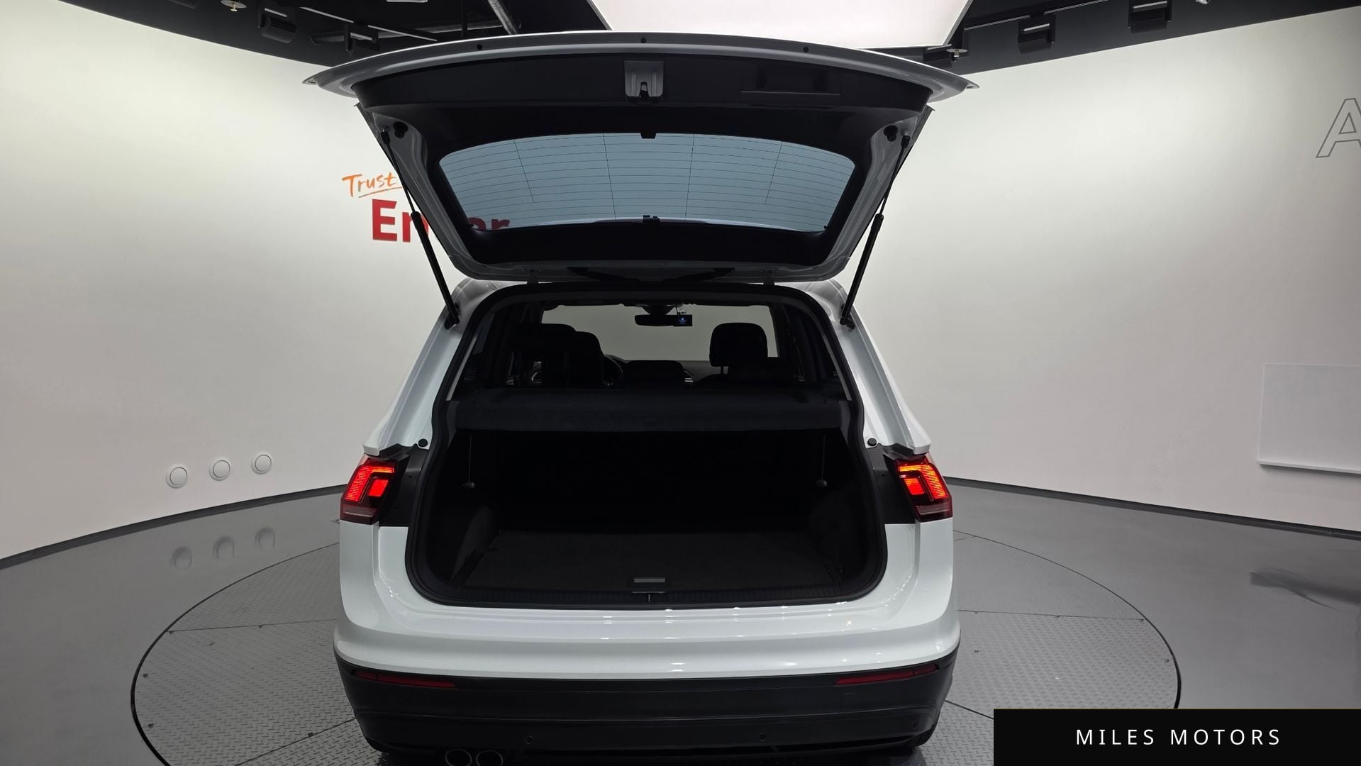 Volkswagen Tiguan 2018 — миниатюра 20