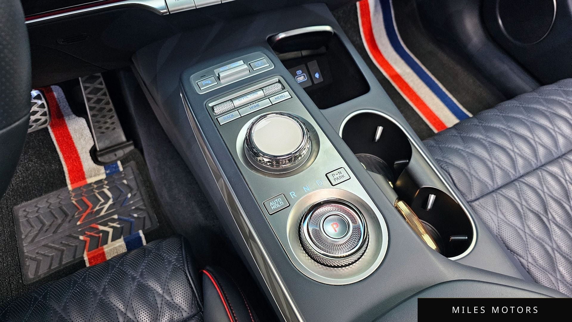 Genesis GV70 2023 — миниатюра 9