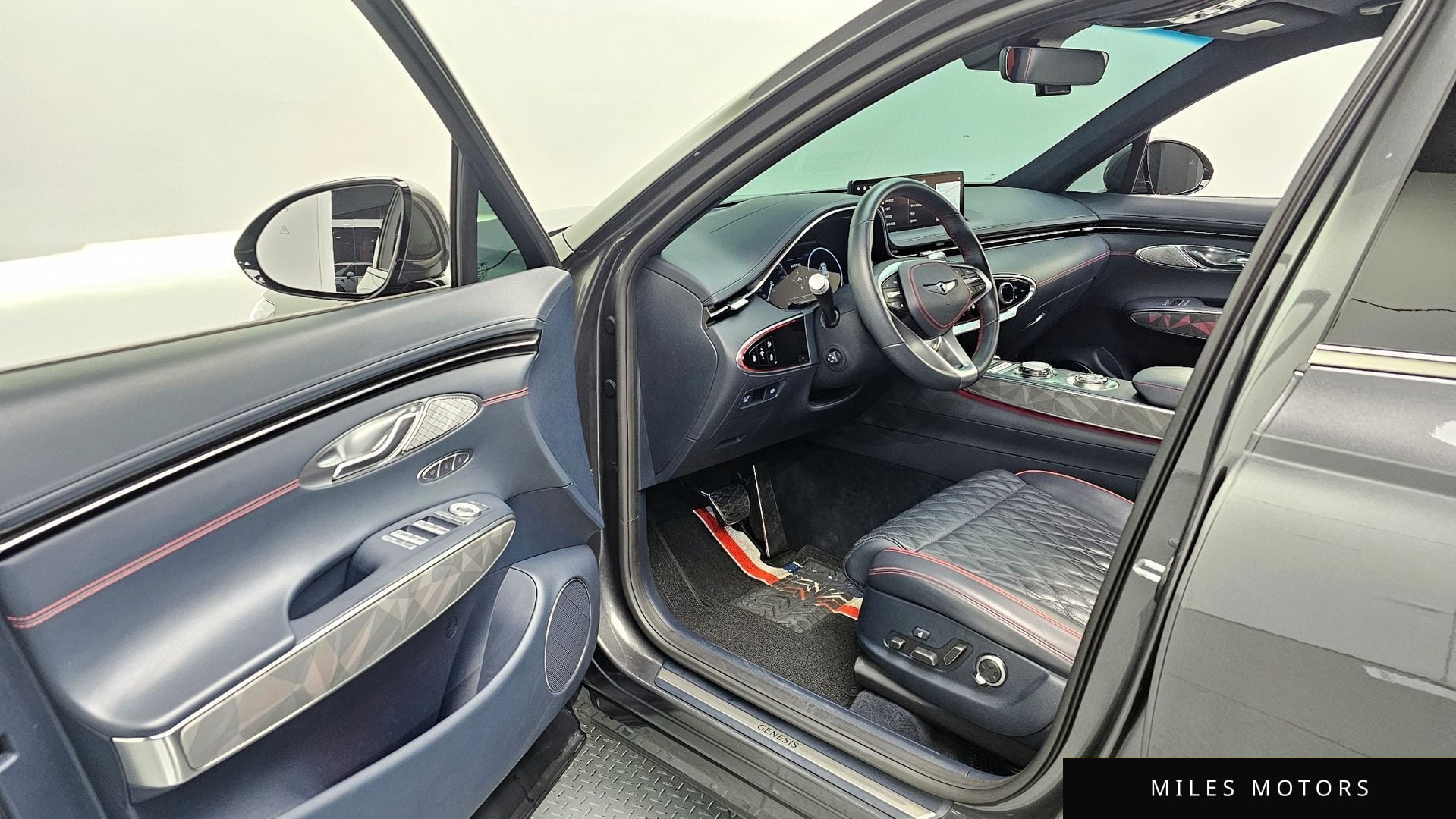 Genesis GV70 2023 — миниатюра 10