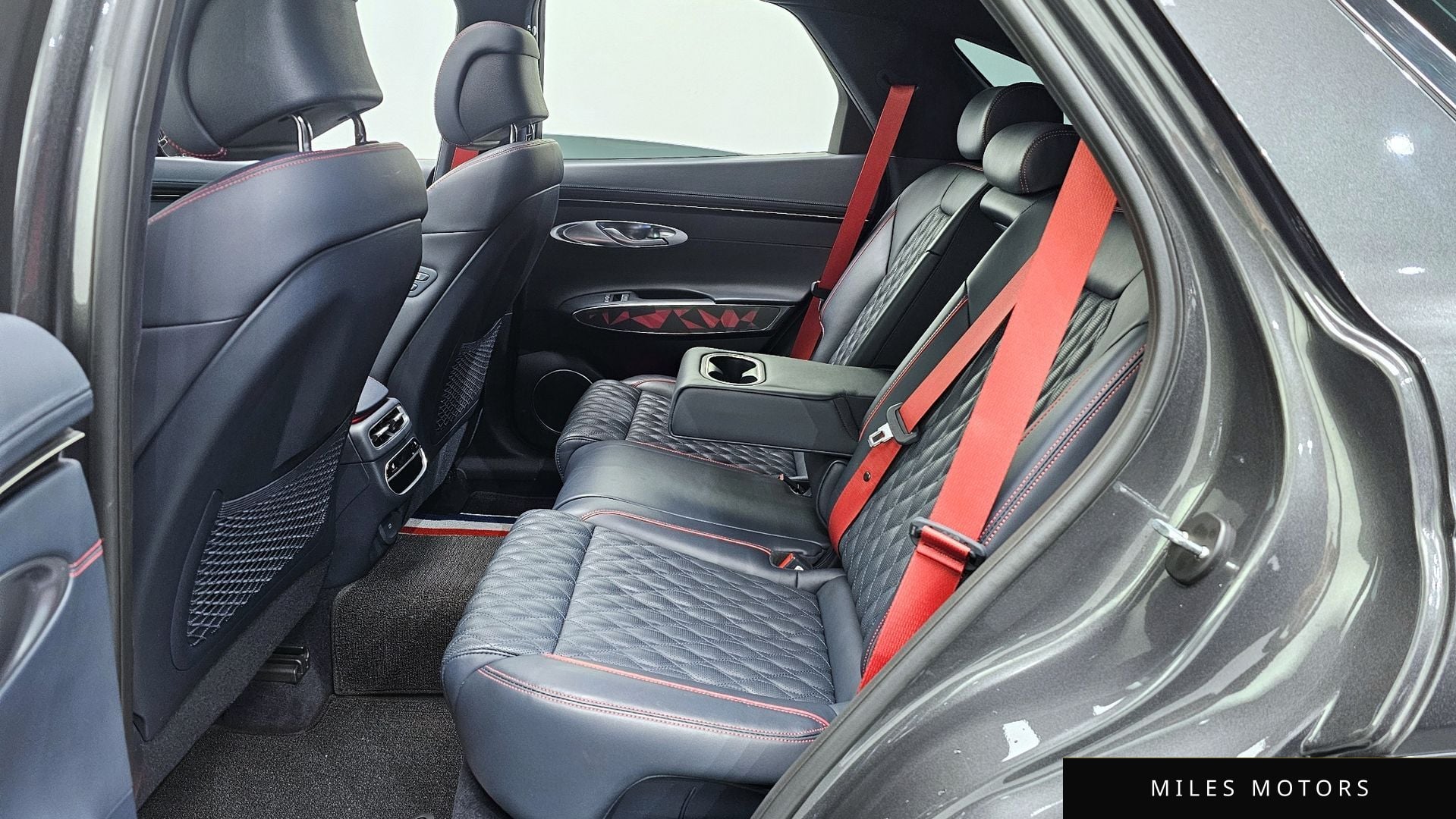 Genesis GV70 2023 — миниатюра 12