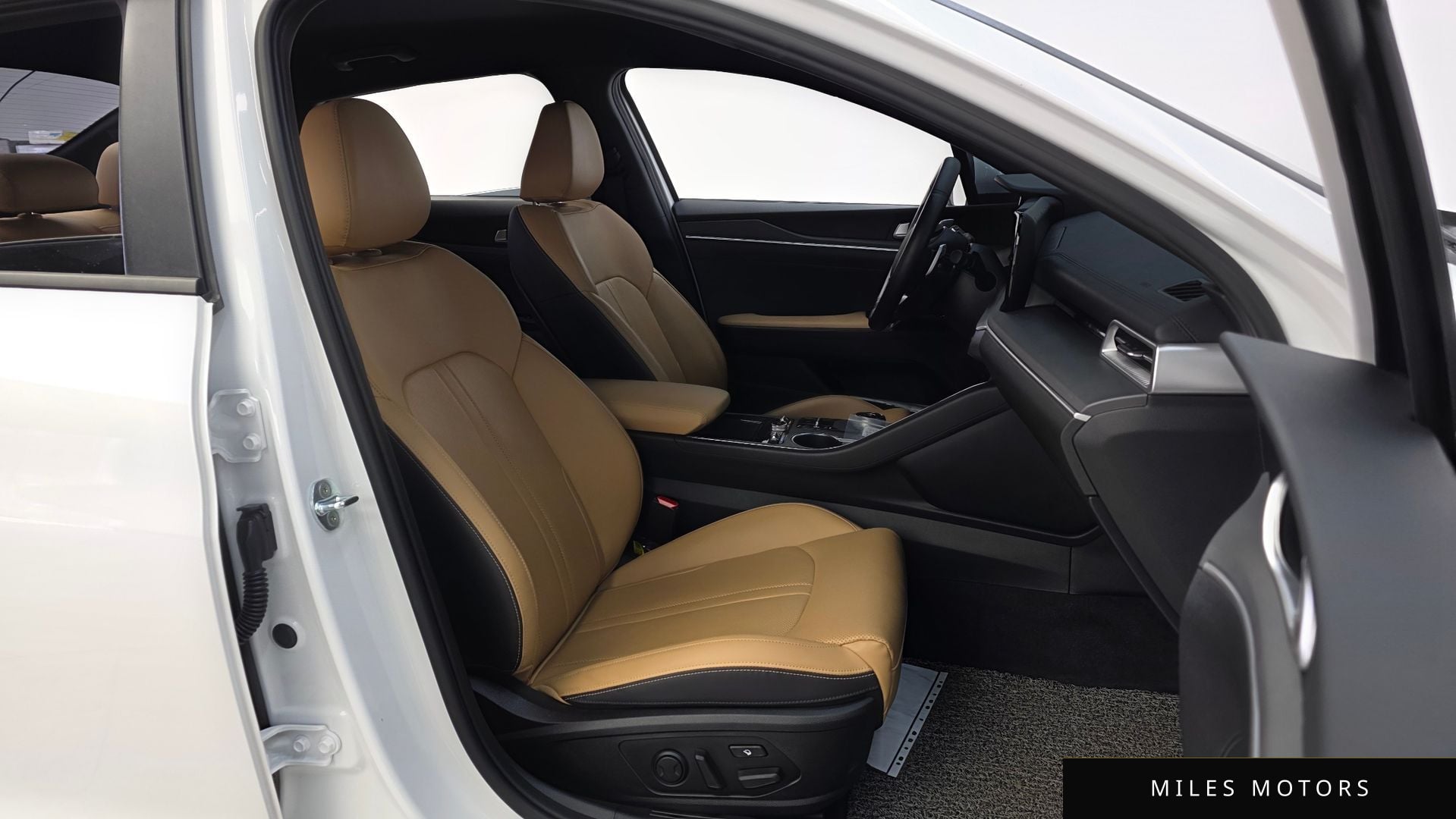 Kia K5 2022 — миниатюра 11