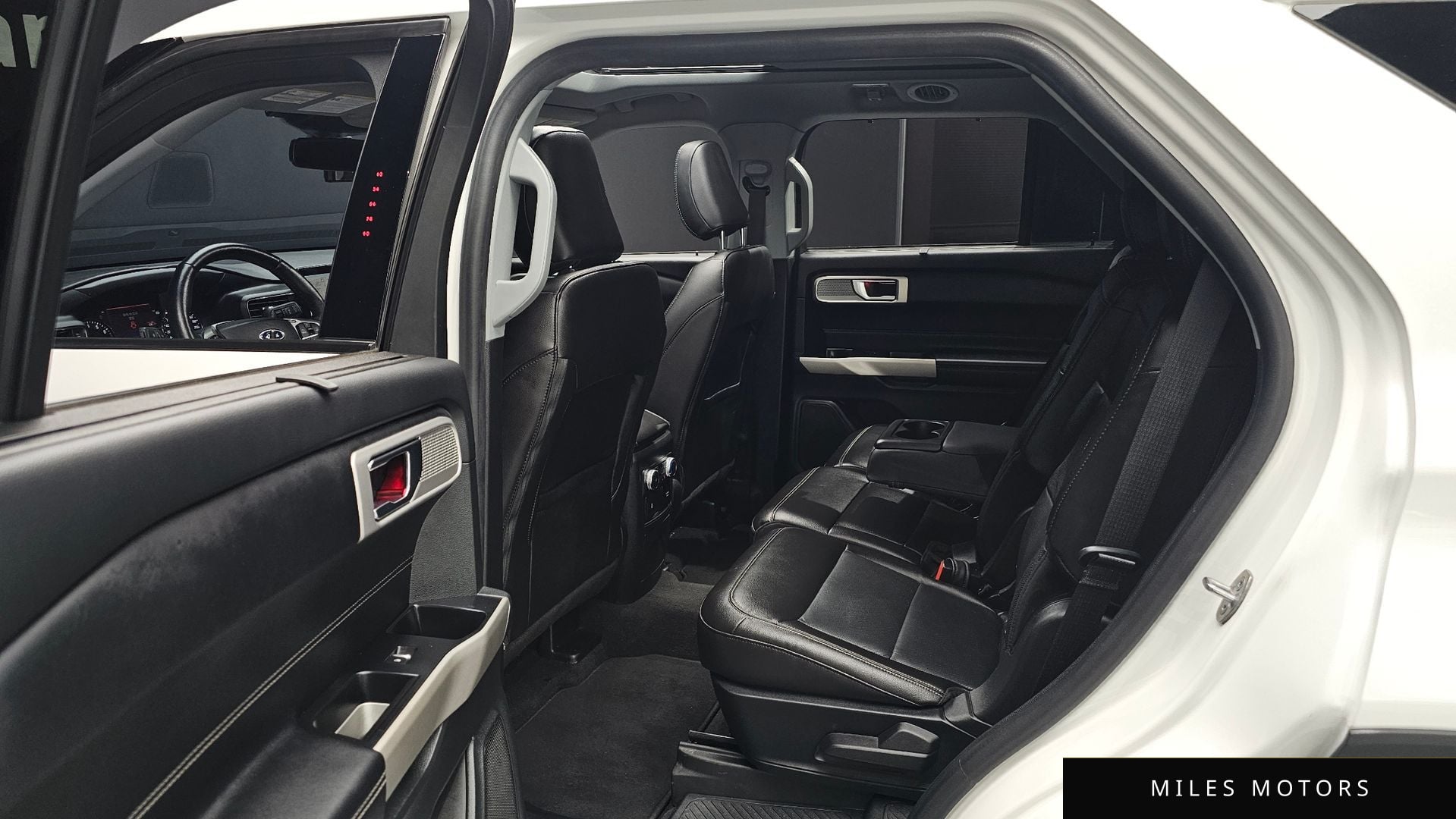 Ford Explorer 2022 — миниатюра 12