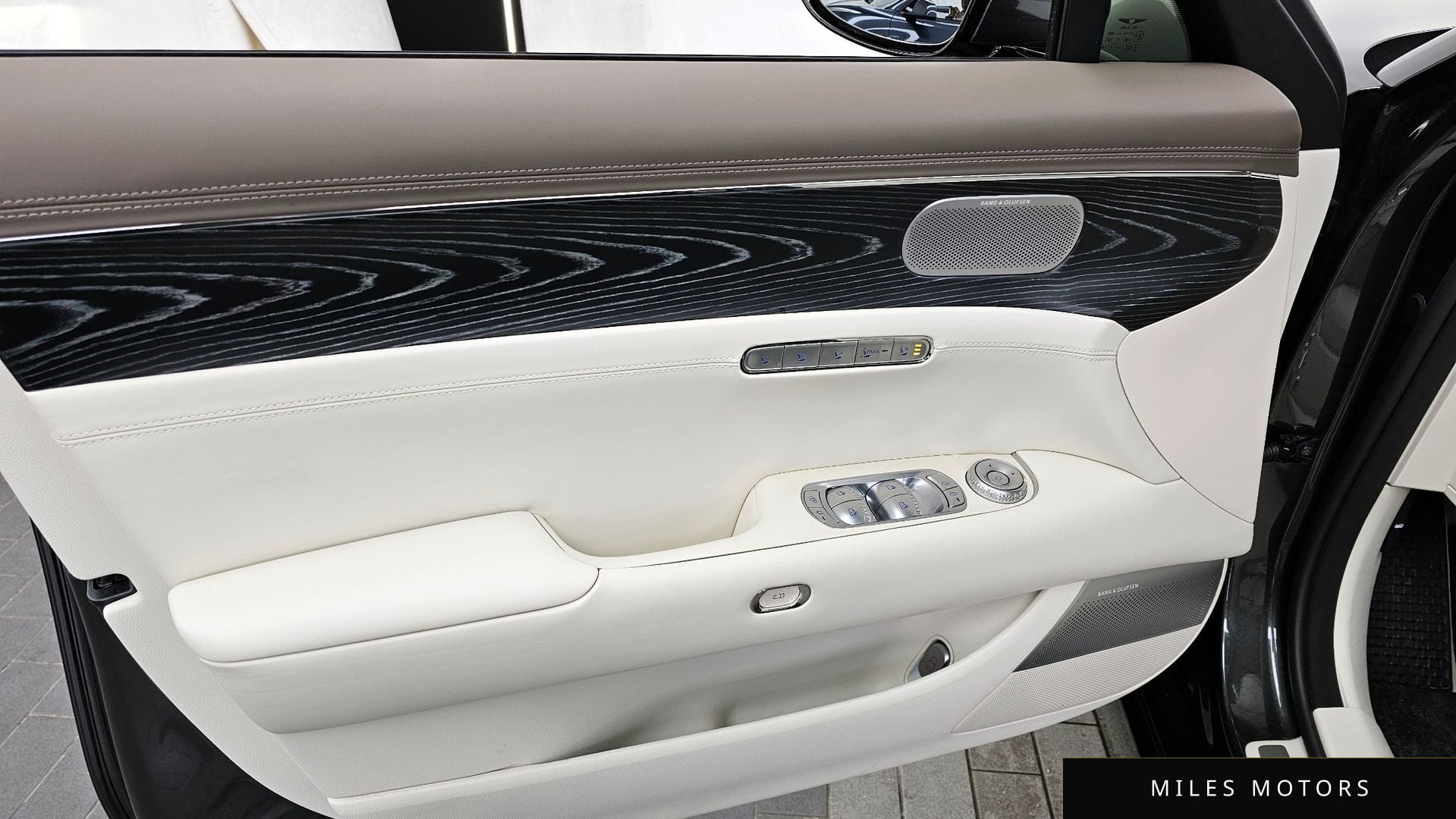Genesis G90 (RS4) 2025 — миниатюра 14
