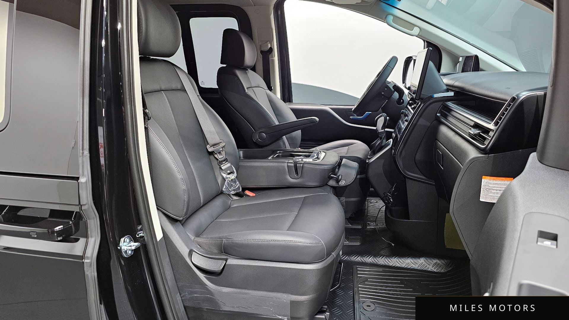 Hyundai Staria 2026 — миниатюра 10