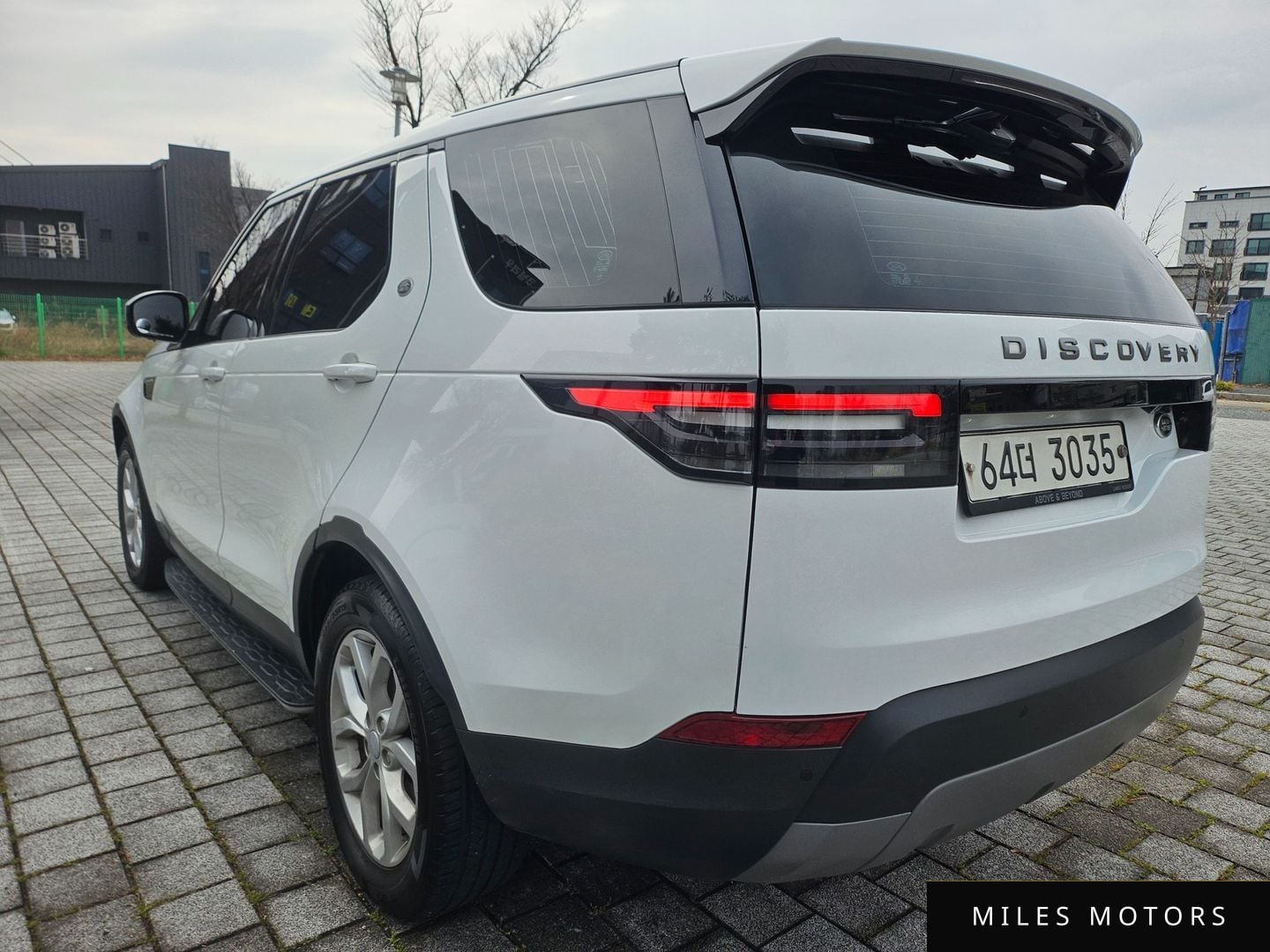 Land Rover Discovery 2018 — миниатюра 7