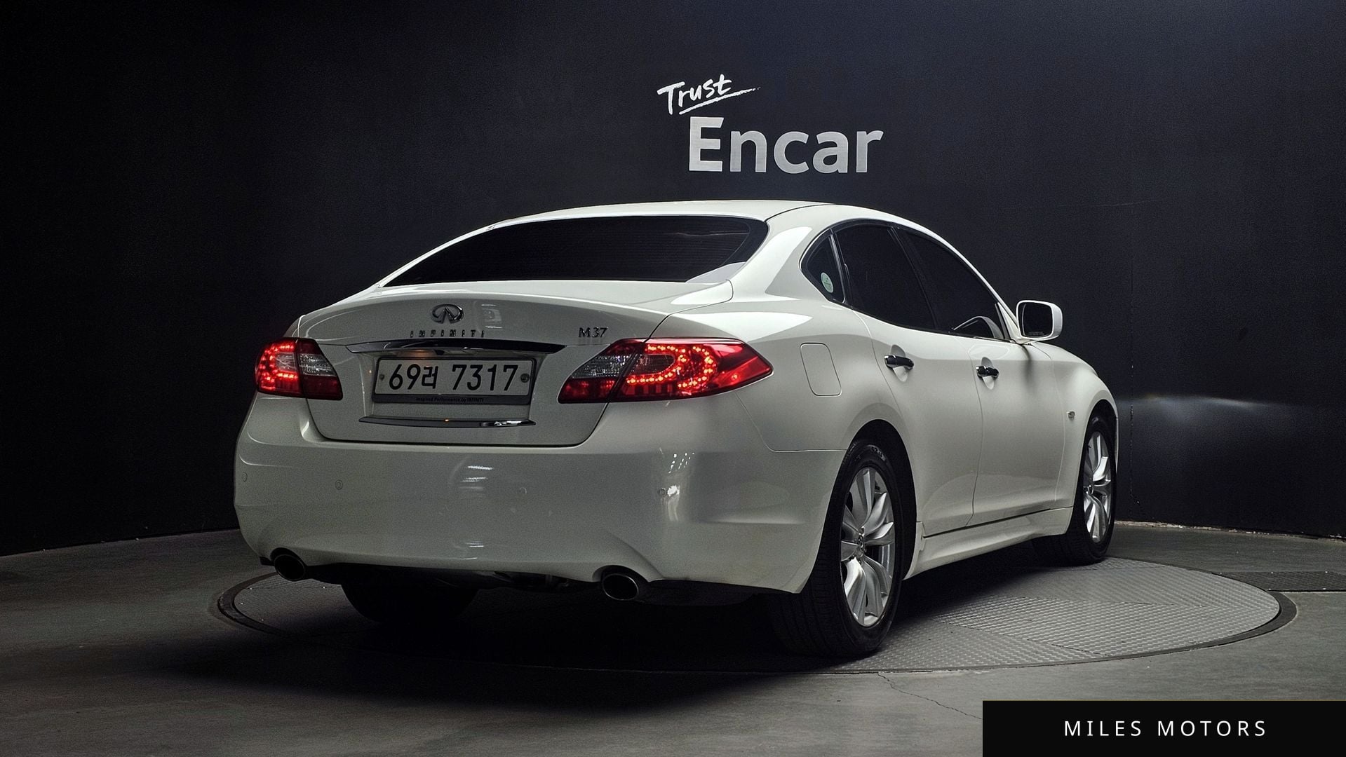 Infiniti M37 2011 — миниатюра 2