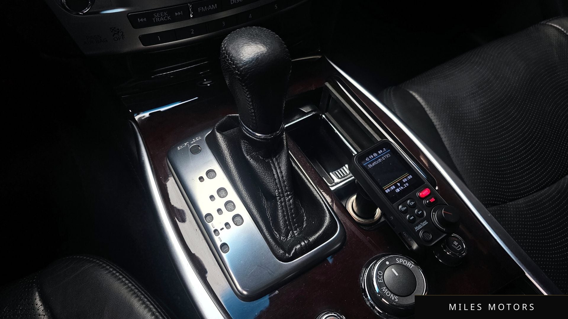 Infiniti M37 2011 — миниатюра 9